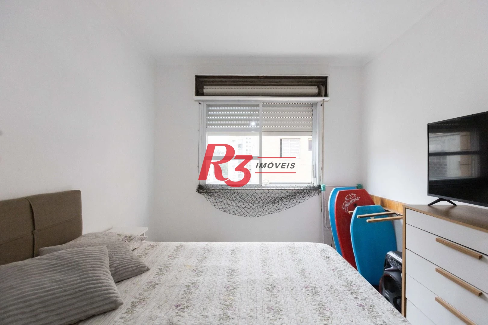 Apartamento com 2 dormitórios à venda, 57 m² por R$ 320.000,00 - José Menino - Santos/SP