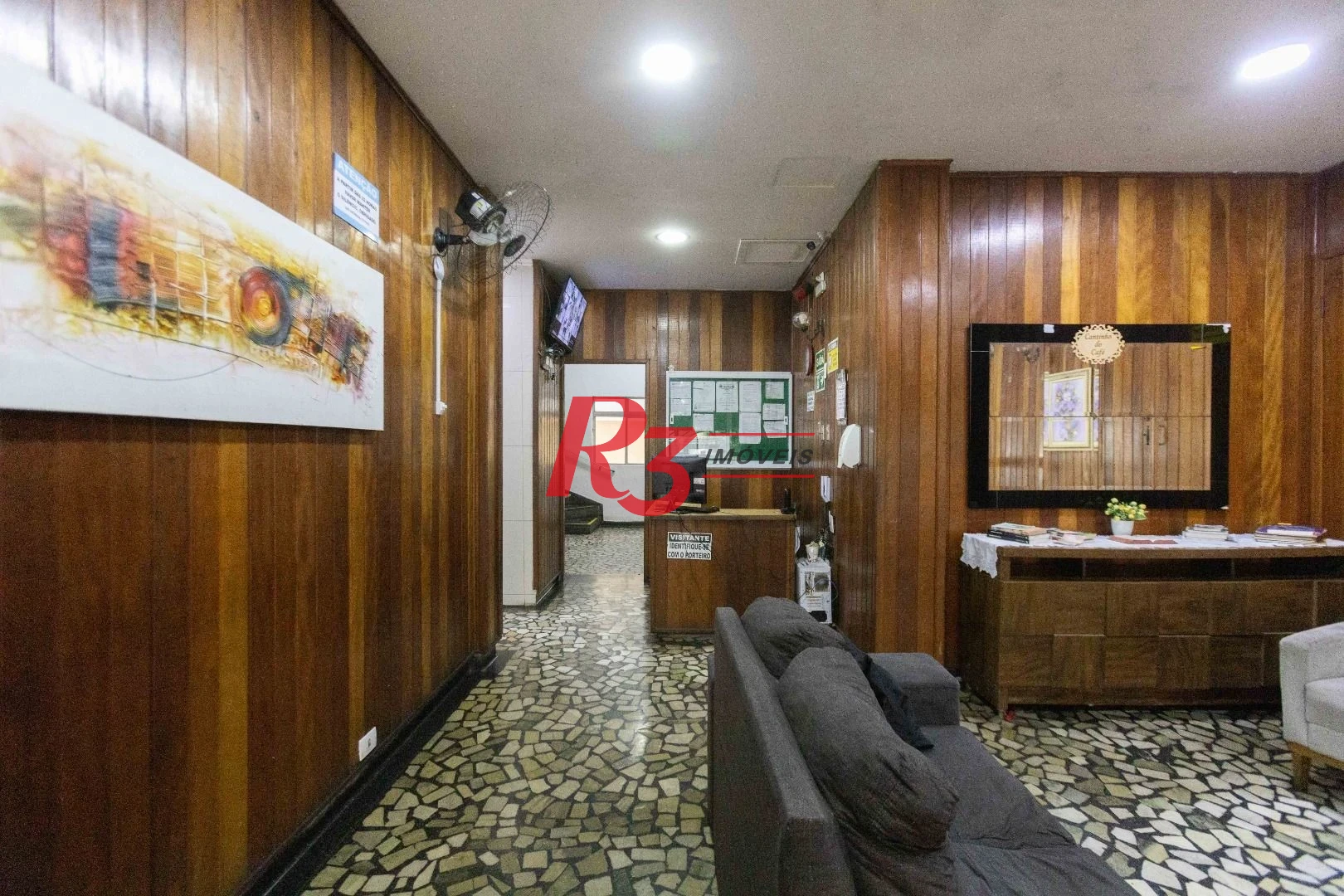 Apartamento com 2 dormitórios à venda, 57 m² por R$ 320.000,00 - José Menino - Santos/SP