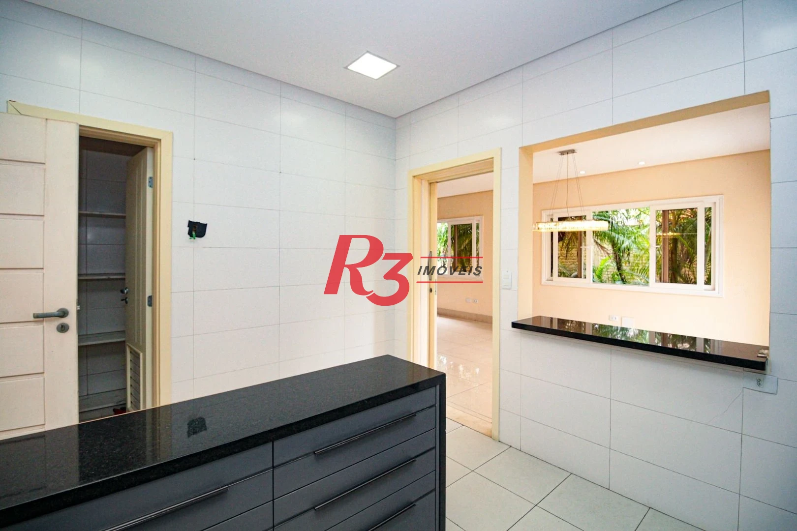 Sobrado à venda, 450 m² por R$ 2.649.000,00 - Campo Grande - Santos/SP