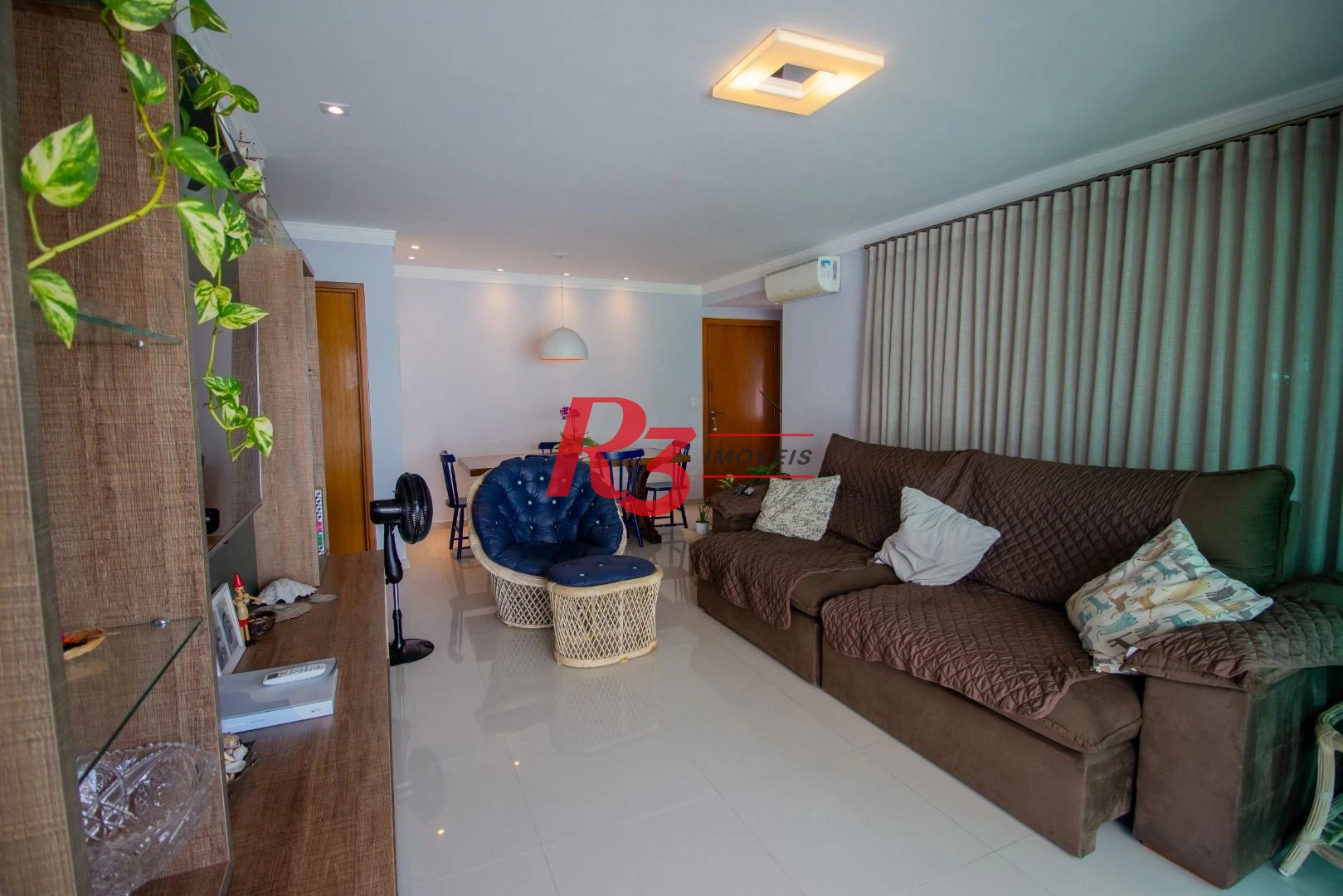 Apartamento  com 3 dormitórios c 3 suites Gonzaga - Santos