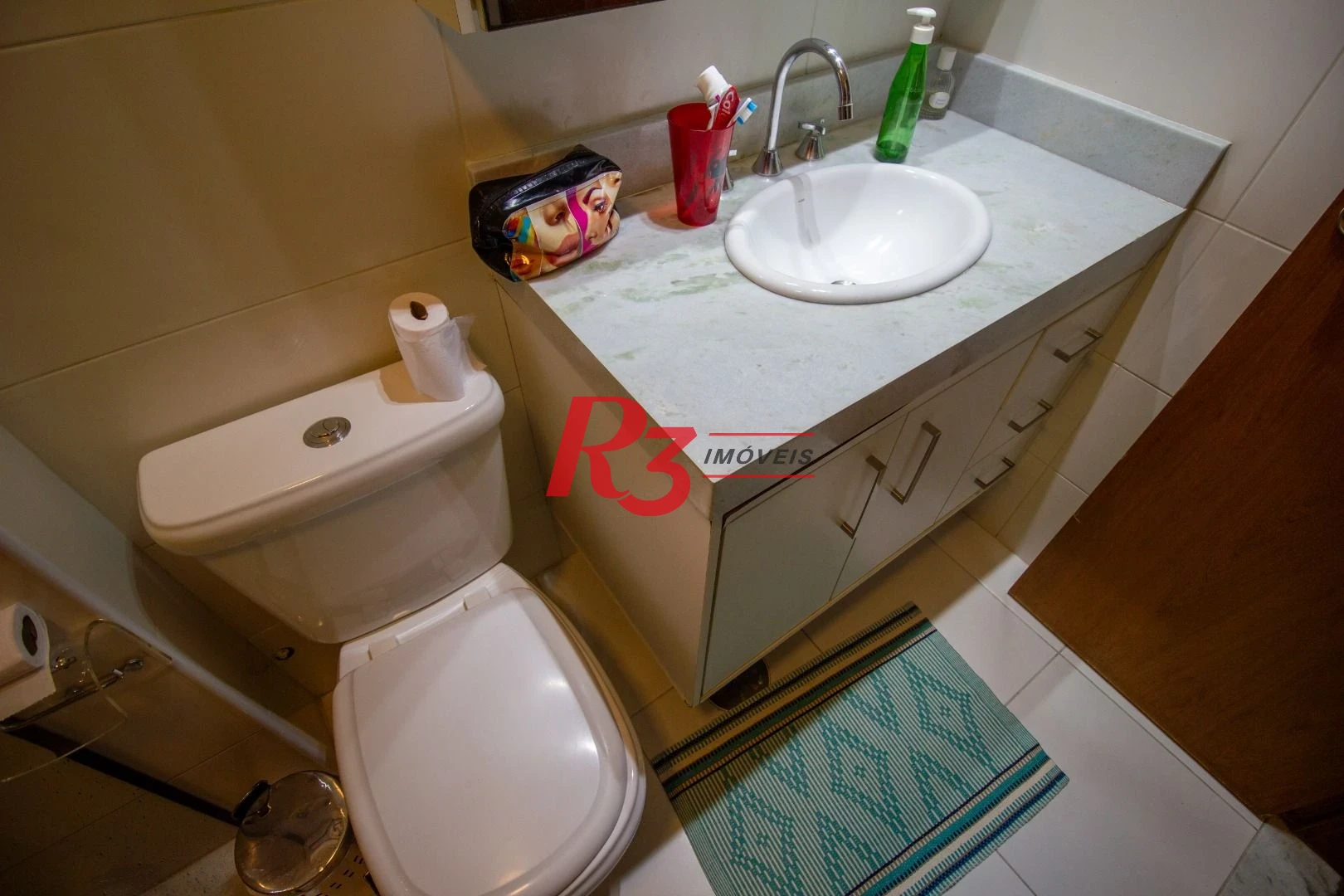 Apartamento  com 3 dormitórios c 3 suites Gonzaga - Santos