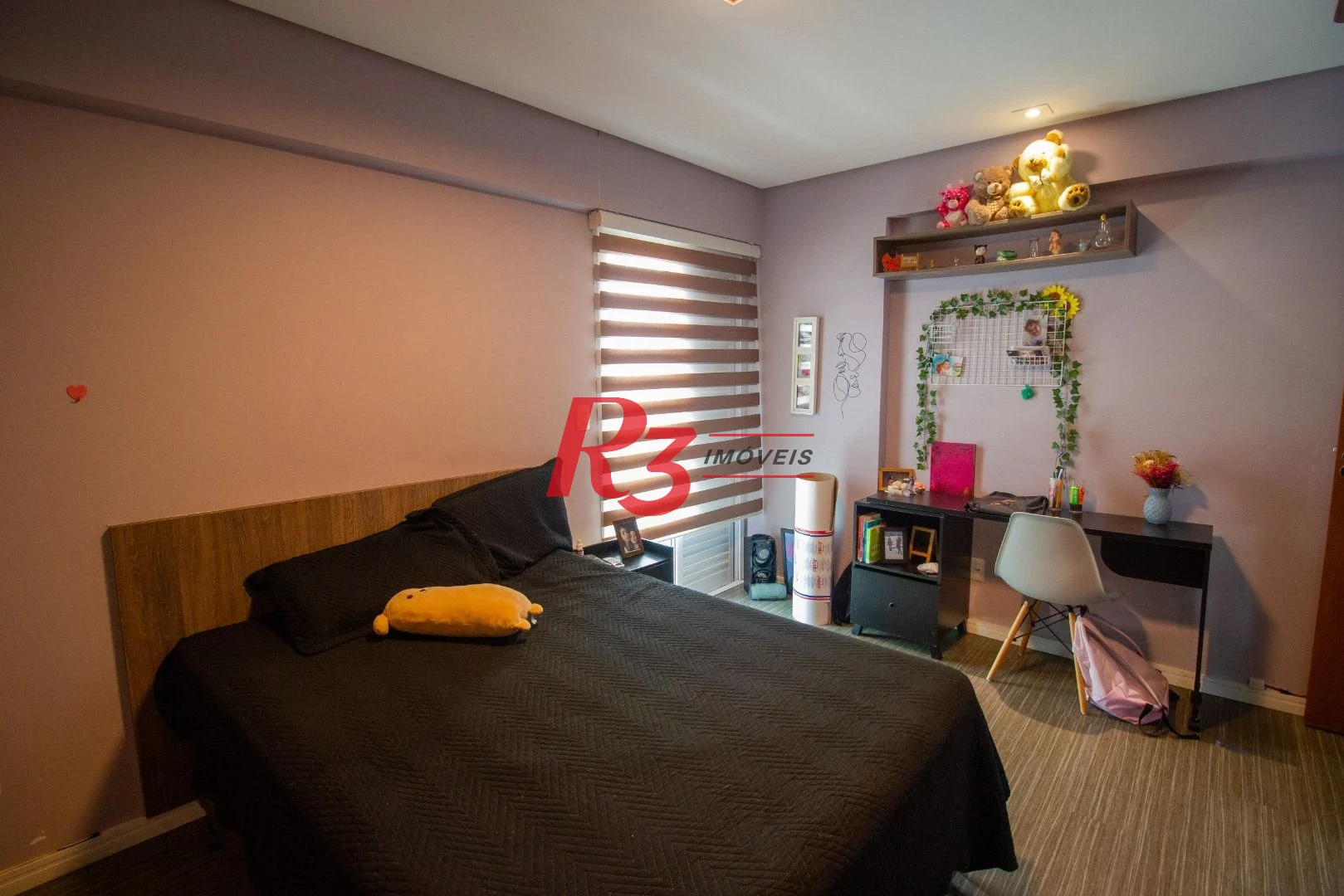 Apartamento  com 3 dormitórios c 3 suites Gonzaga - Santos