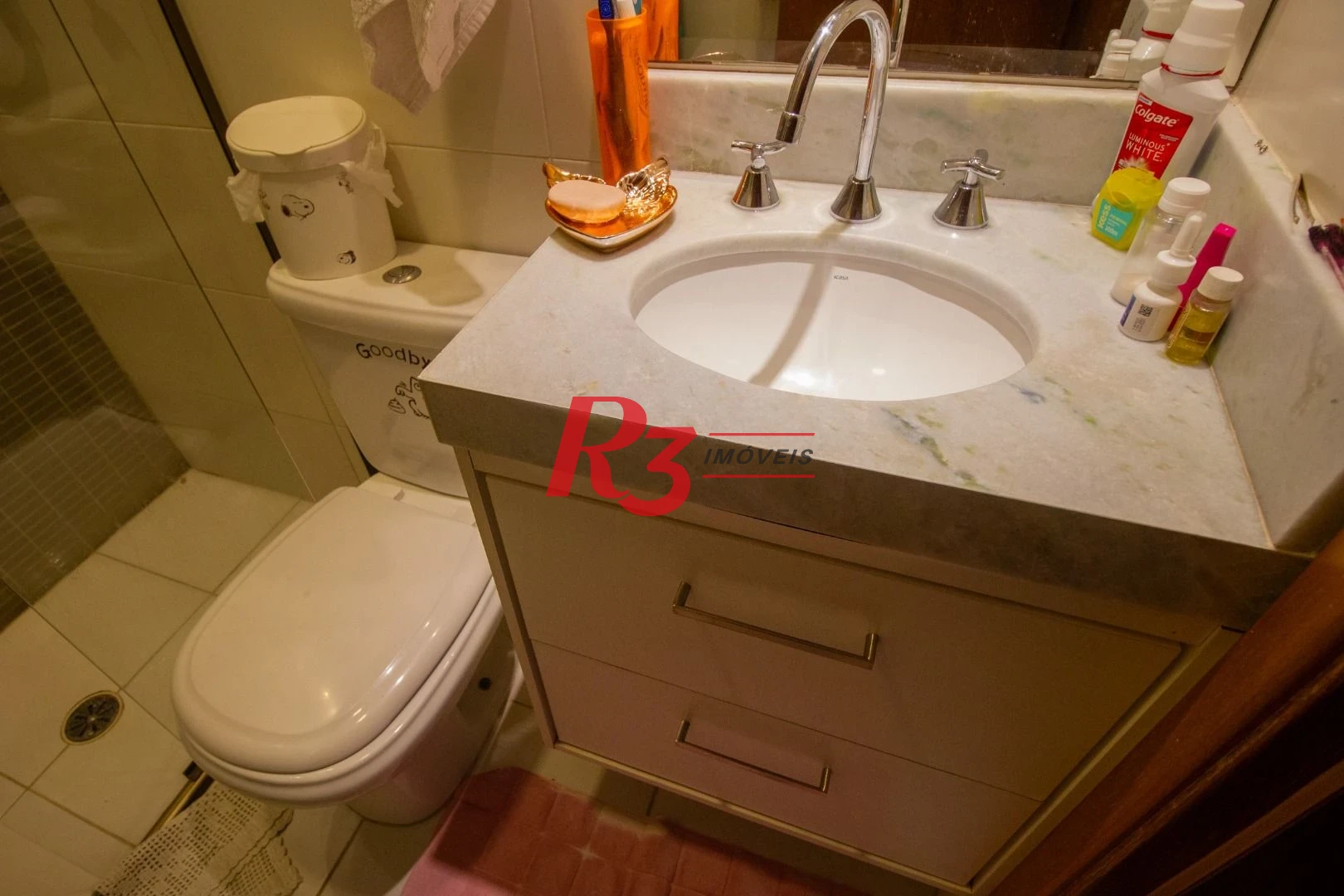 Apartamento  com 3 dormitórios c 3 suites Gonzaga - Santos