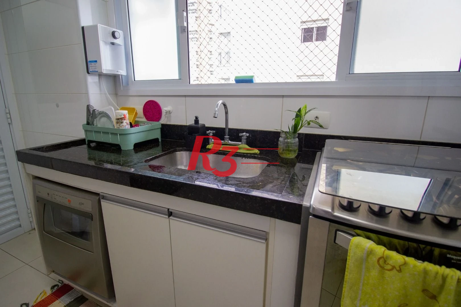 Apartamento  com 3 dormitórios c 3 suites Gonzaga - Santos