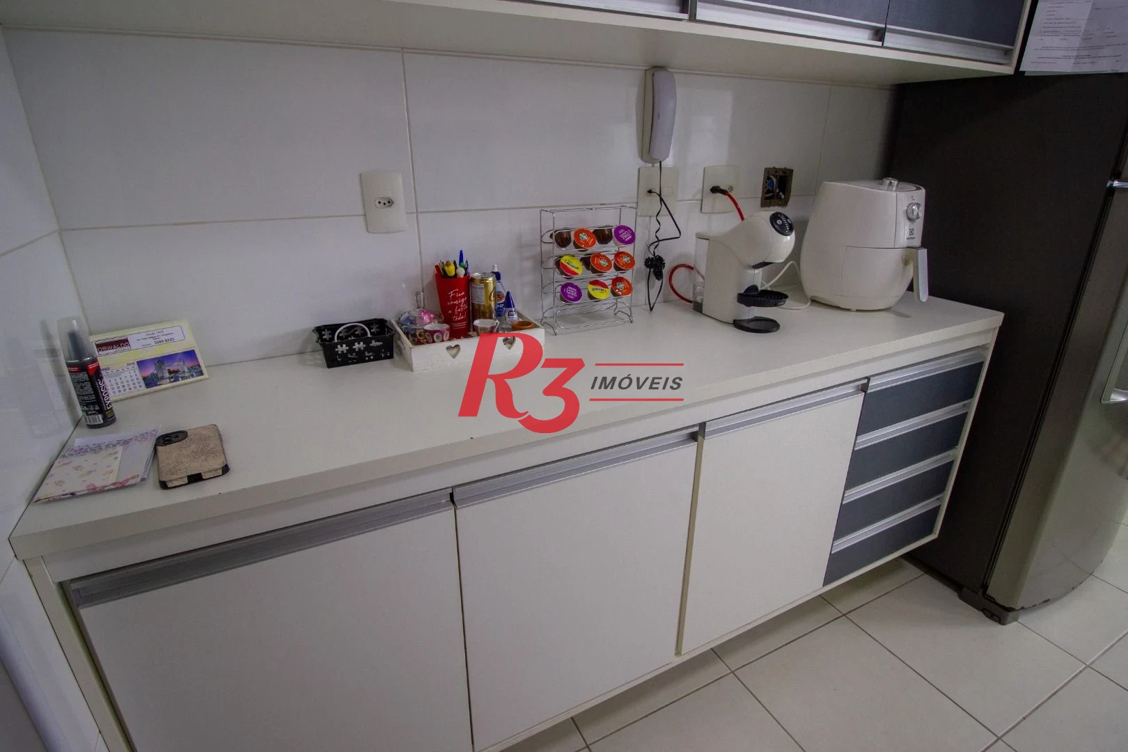 Apartamento  com 3 dormitórios c 3 suites Gonzaga - Santos