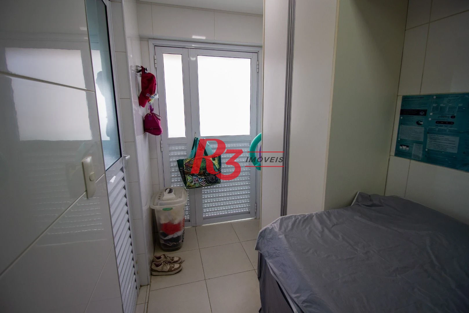 Apartamento  com 3 dormitórios c 3 suites Gonzaga - Santos
