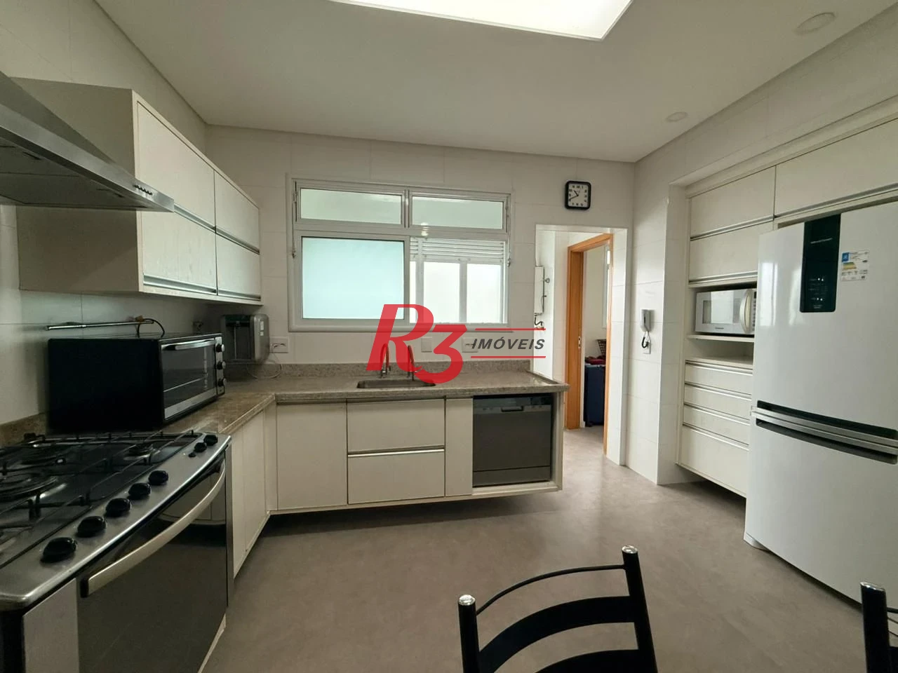 Apartamento com 3 dormitórios à venda, 141 m² por R$ 1.990.000,00 - Aparecida - Santos/SP