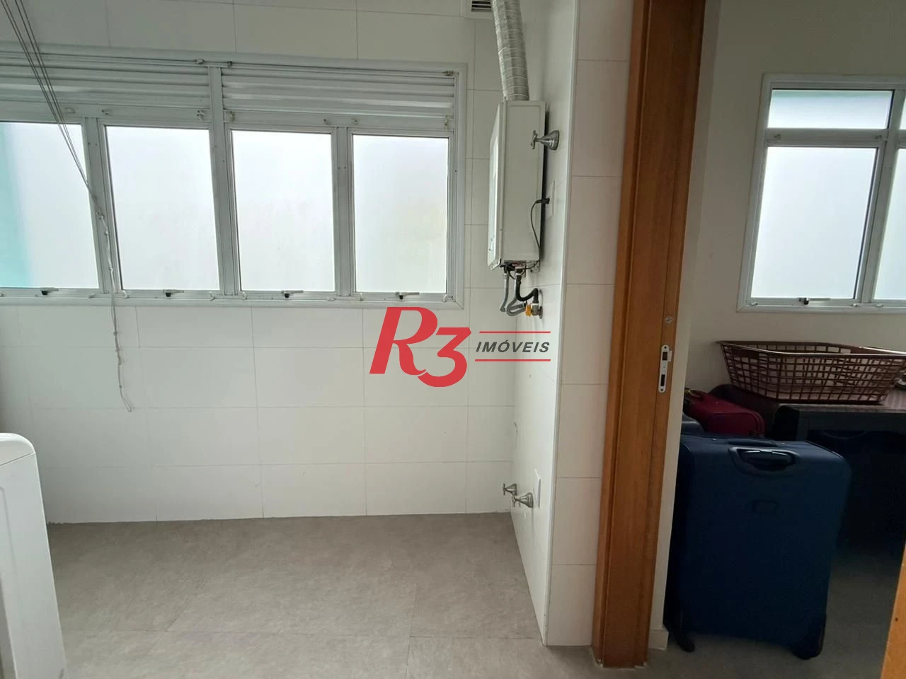 Apartamento com 3 dormitórios à venda, 141 m² por R$ 1.990.000,00 - Aparecida - Santos/SP