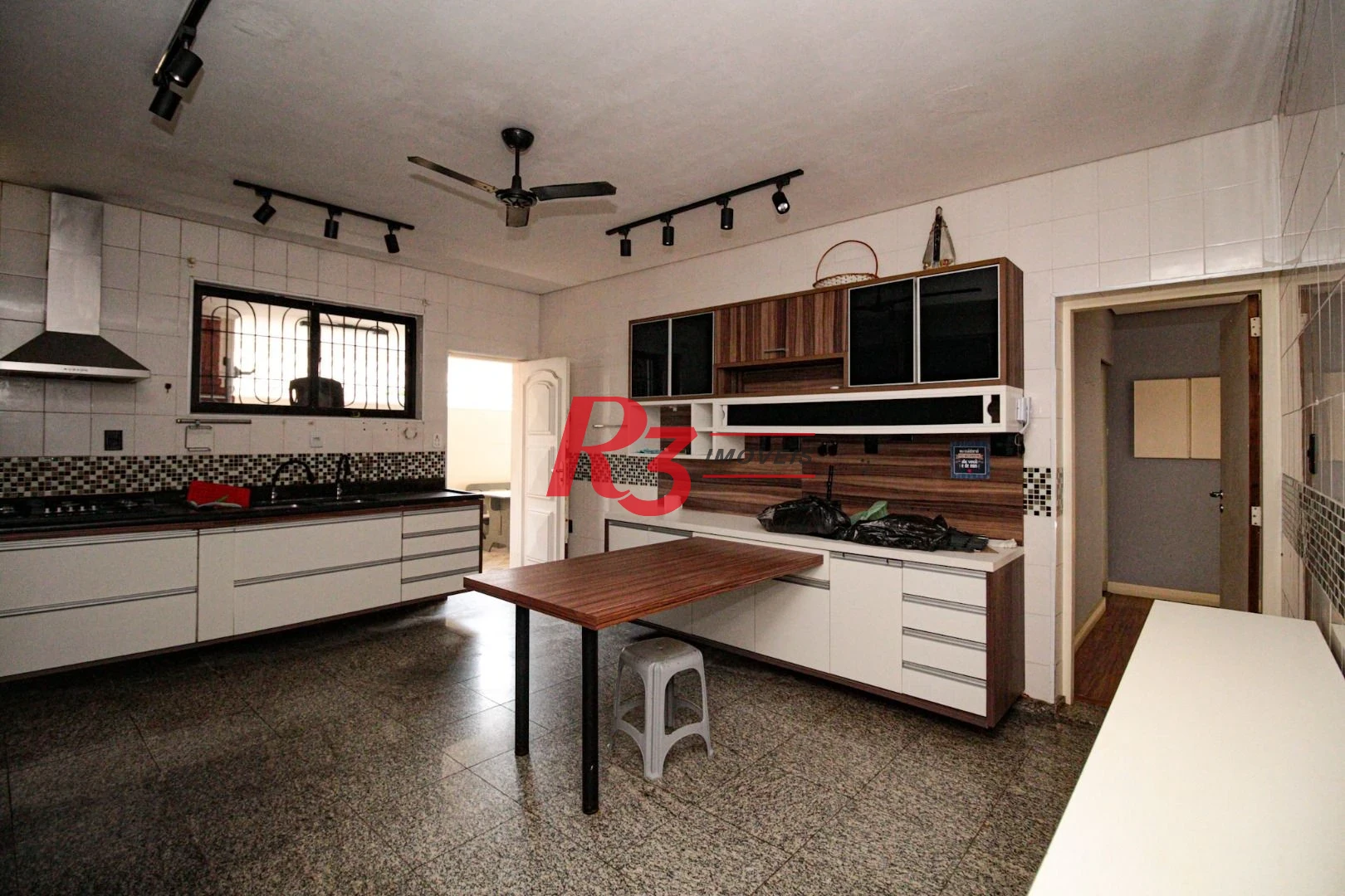 Sobrado, 276 m² - venda por R$ 2.300.000,00 ou aluguel por R$ 12.000,00/mês - Aparecida - Santos/SP