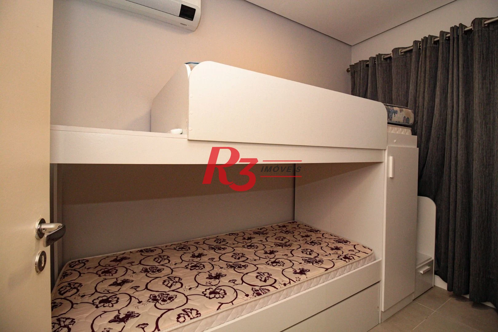 Apartamento à venda, 72 m² por R$ 1.150.000,00 - Gonzaga - Santos/SP