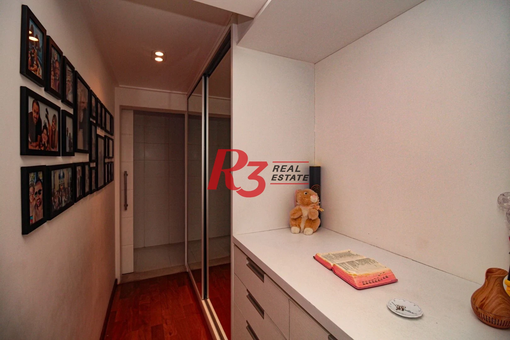 Apartamento com 4 dormitórios à venda, 234 m² por R$ 3.400.000,00 - Embaré - Santos/SP