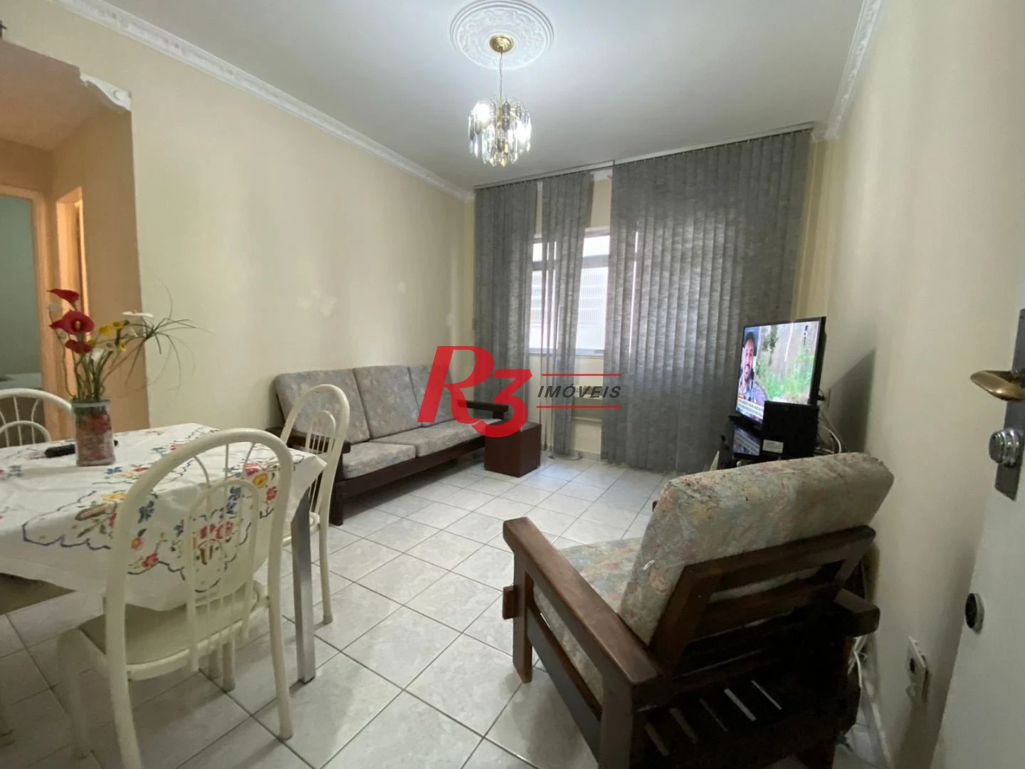 Apartamento com 2 dormitórios à venda, 59 m² por R$ 300.000,00 - Marapé - Santos/SP