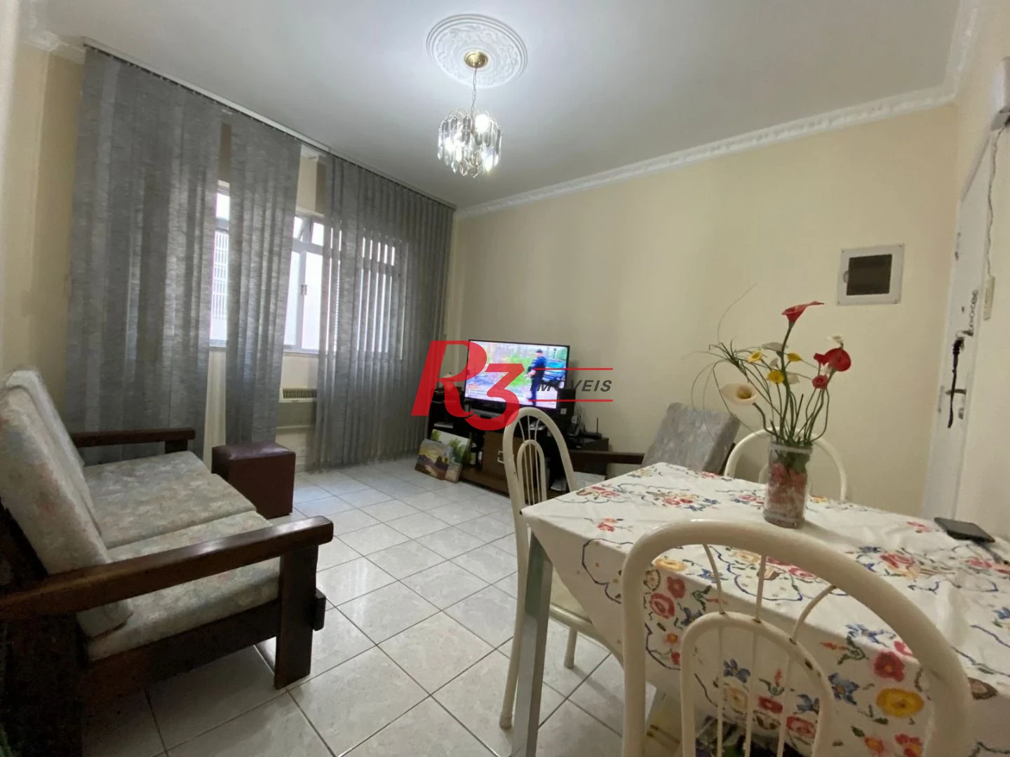 Apartamento com 2 dormitórios à venda, 59 m² por R$ 300.000,00 - Marapé - Santos/SP
