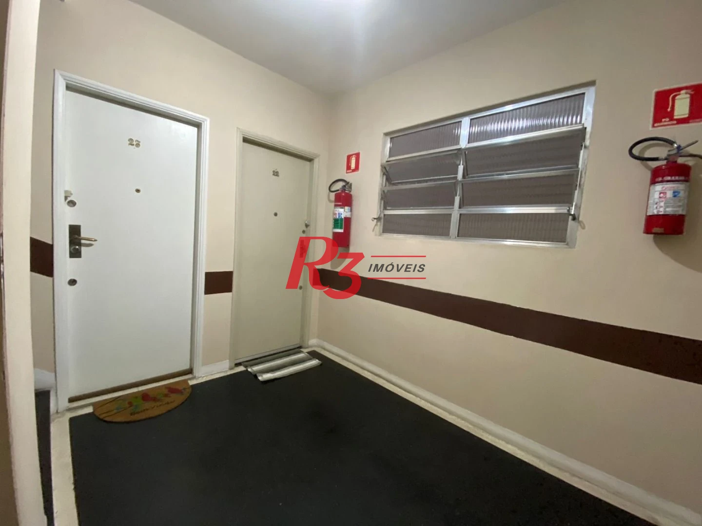 Apartamento com 2 dormitórios à venda, 59 m² por R$ 300.000,00 - Marapé - Santos/SP