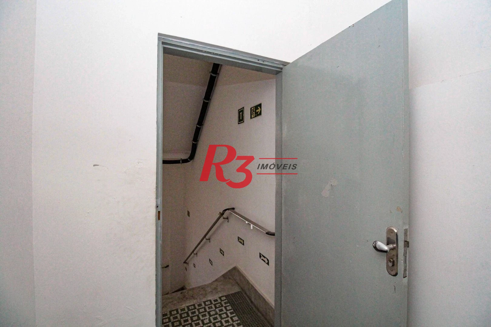 Prédio para alugar, 1680 m² por R$ 40.000,00/mês - Centro - Santos/SP