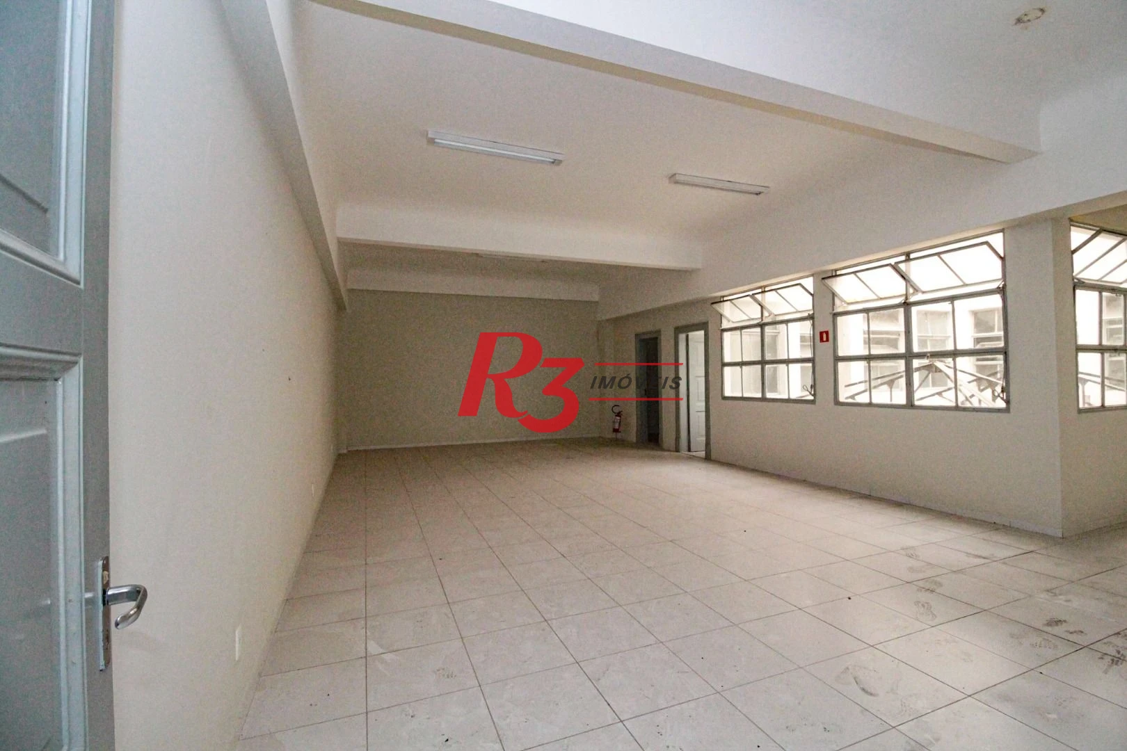 Prédio para alugar, 1680 m² por R$ 40.000,00/mês - Centro - Santos/SP