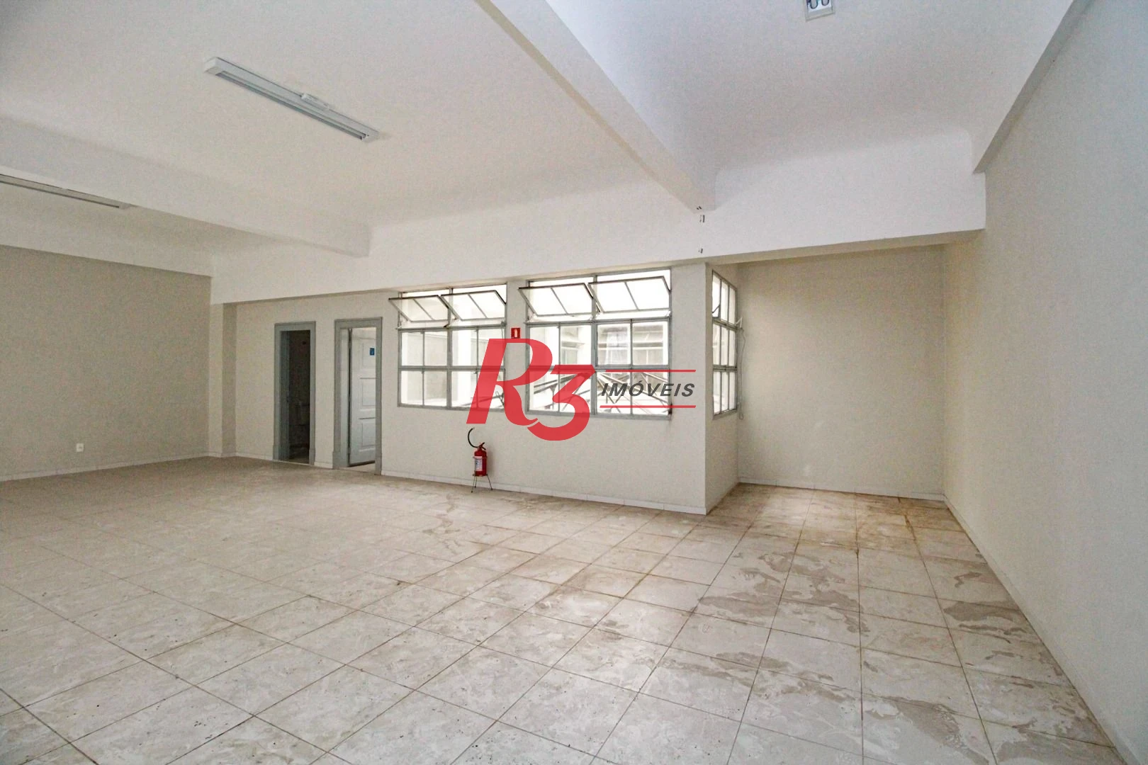 Prédio para alugar, 1680 m² por R$ 40.000,00/mês - Centro - Santos/SP