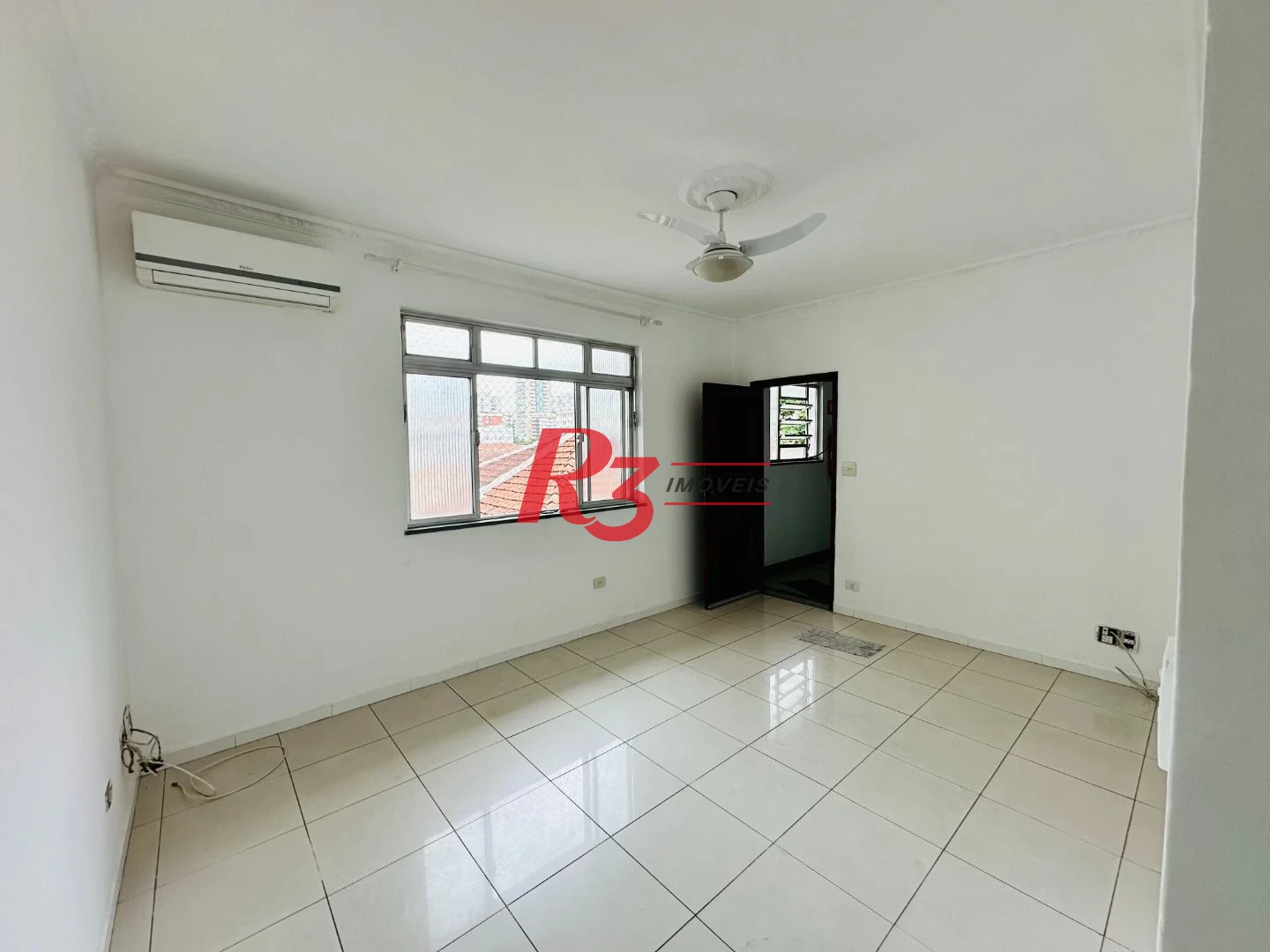 Apartamento com 3 dormitórios à venda, 87 m² por R$ 430.000,00 - Boqueirão - Santos/SP
