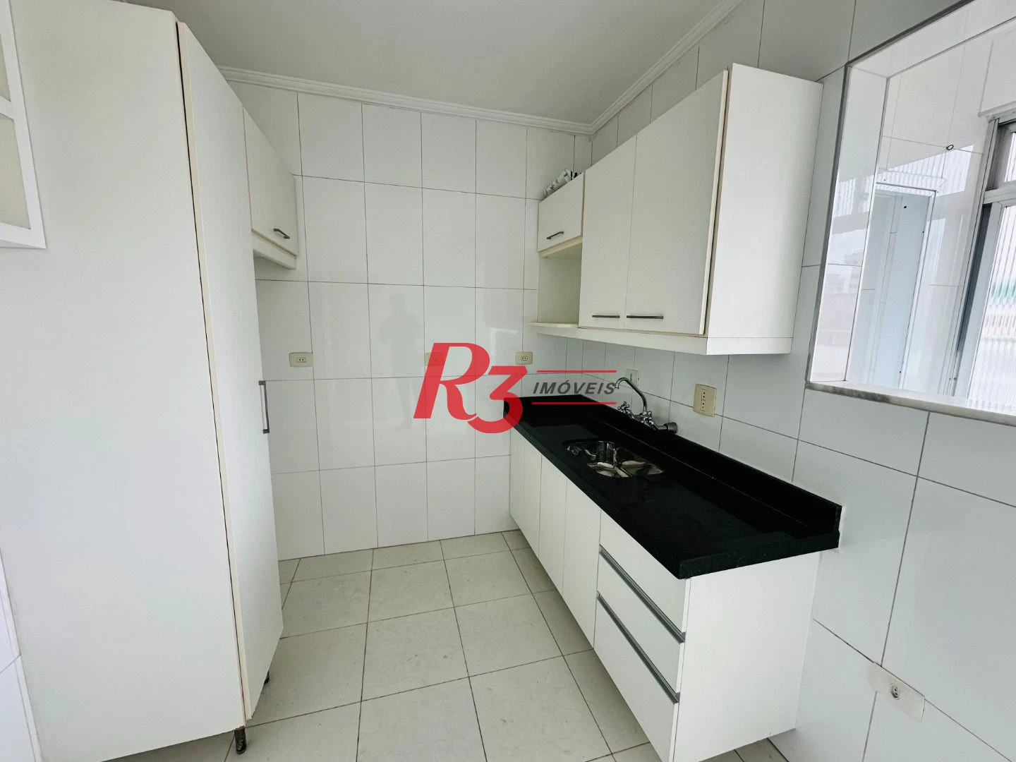 Apartamento com 3 dormitórios à venda, 87 m² por R$ 430.000,00 - Boqueirão - Santos/SP