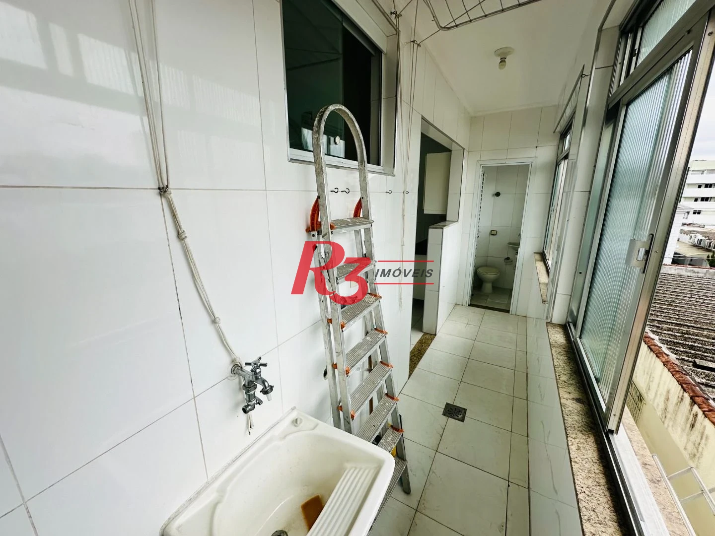 Apartamento com 3 dormitórios à venda, 87 m² por R$ 430.000,00 - Boqueirão - Santos/SP