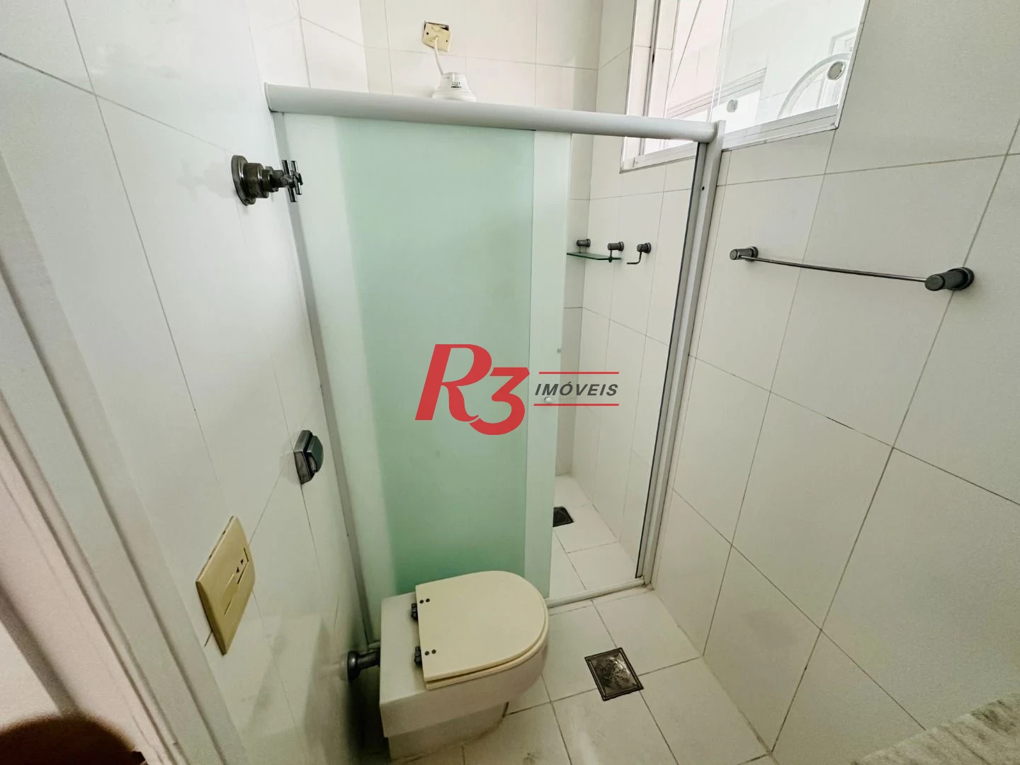 Apartamento com 3 dormitórios à venda, 87 m² por R$ 430.000,00 - Boqueirão - Santos/SP