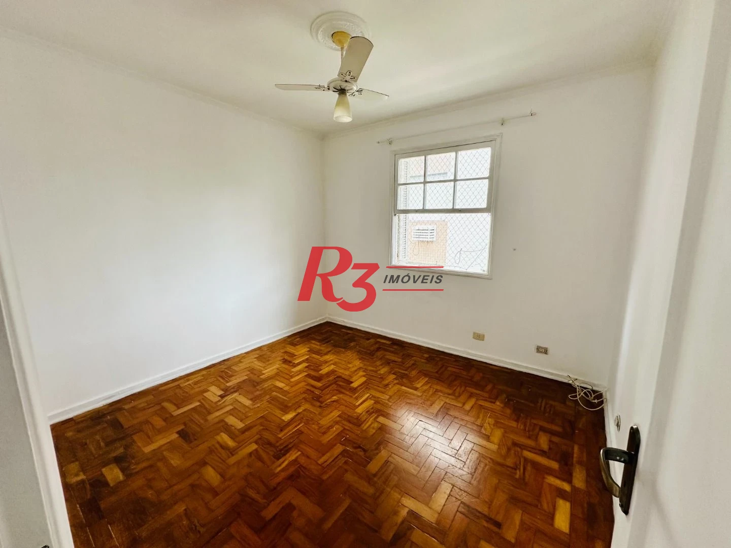 Apartamento com 3 dormitórios à venda, 87 m² por R$ 430.000,00 - Boqueirão - Santos/SP
