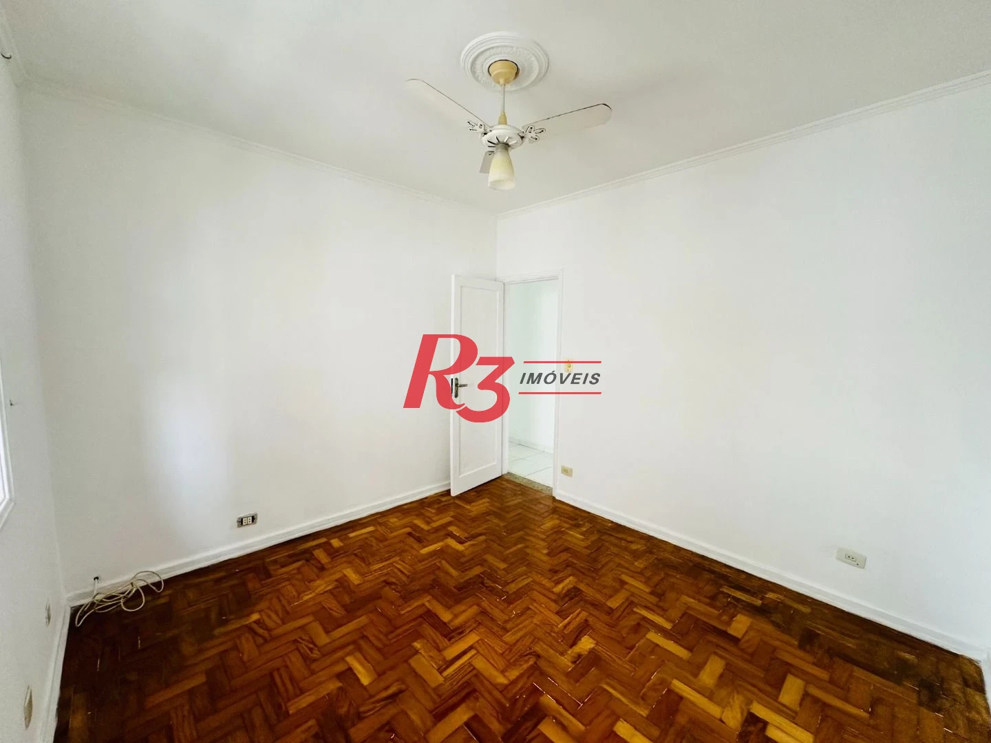 Apartamento com 3 dormitórios à venda, 87 m² por R$ 430.000,00 - Boqueirão - Santos/SP