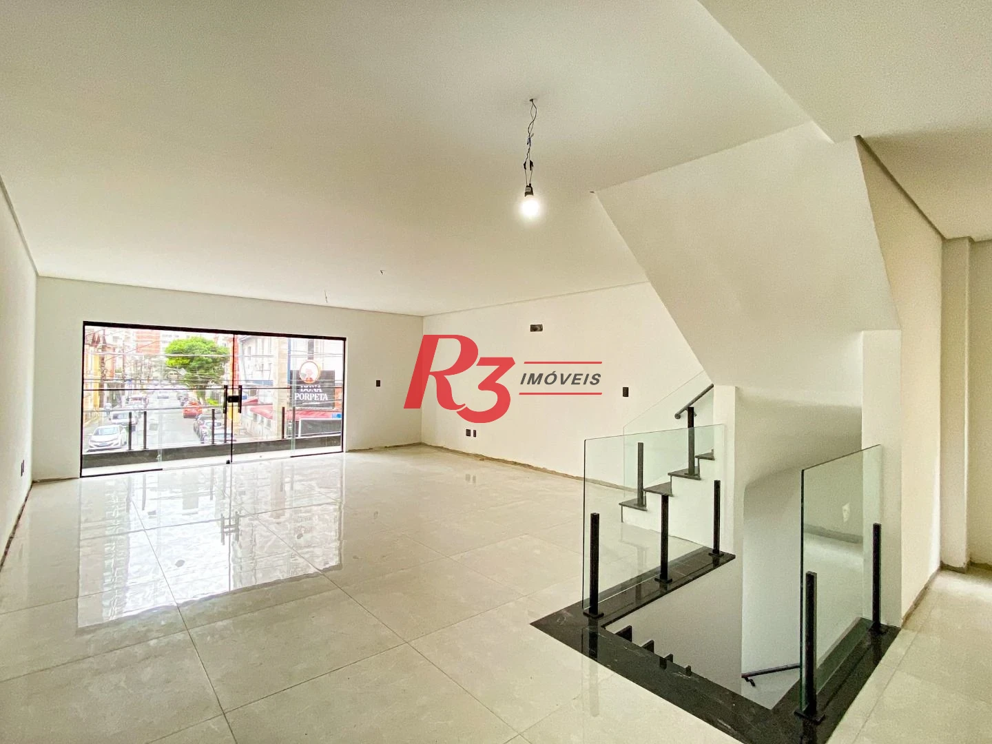 Sobrado com 3 dormitórios à venda, 300 m² por R$ 2.190.000,00 - Embaré - Santos/SP