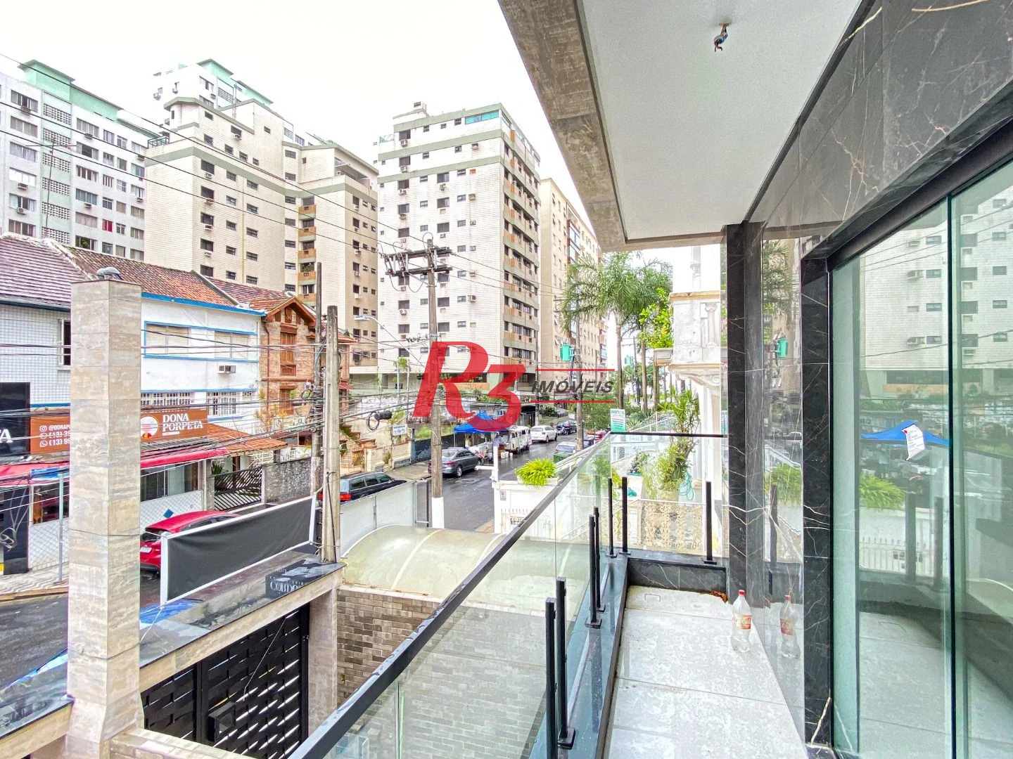 Sobrado com 3 dormitórios à venda, 300 m² por R$ 2.190.000,00 - Embaré - Santos/SP
