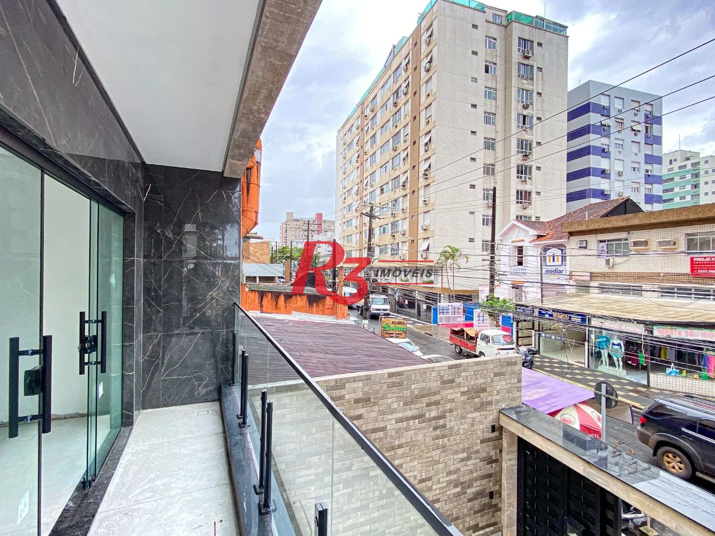 Sobrado com 3 dormitórios à venda, 300 m² por R$ 2.190.000,00 - Embaré - Santos/SP