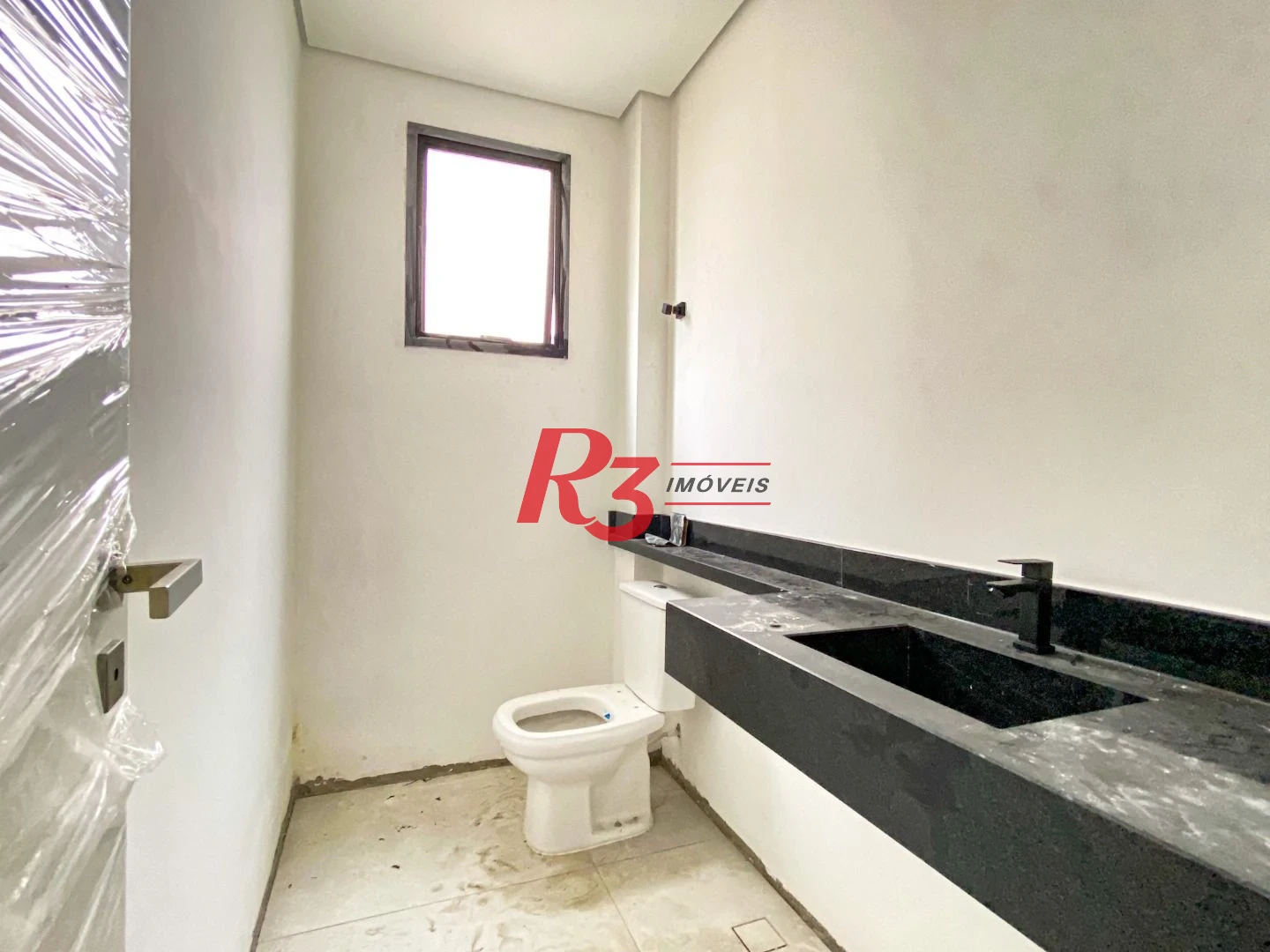 Sobrado com 3 dormitórios à venda, 300 m² por R$ 2.190.000,00 - Embaré - Santos/SP