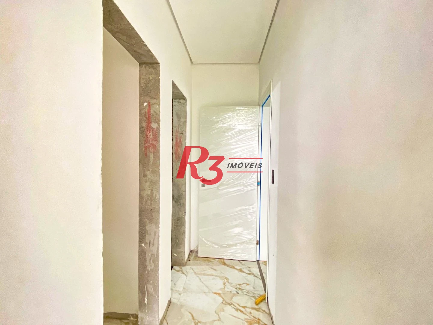 Sobrado com 3 dormitórios à venda, 300 m² por R$ 2.190.000,00 - Embaré - Santos/SP