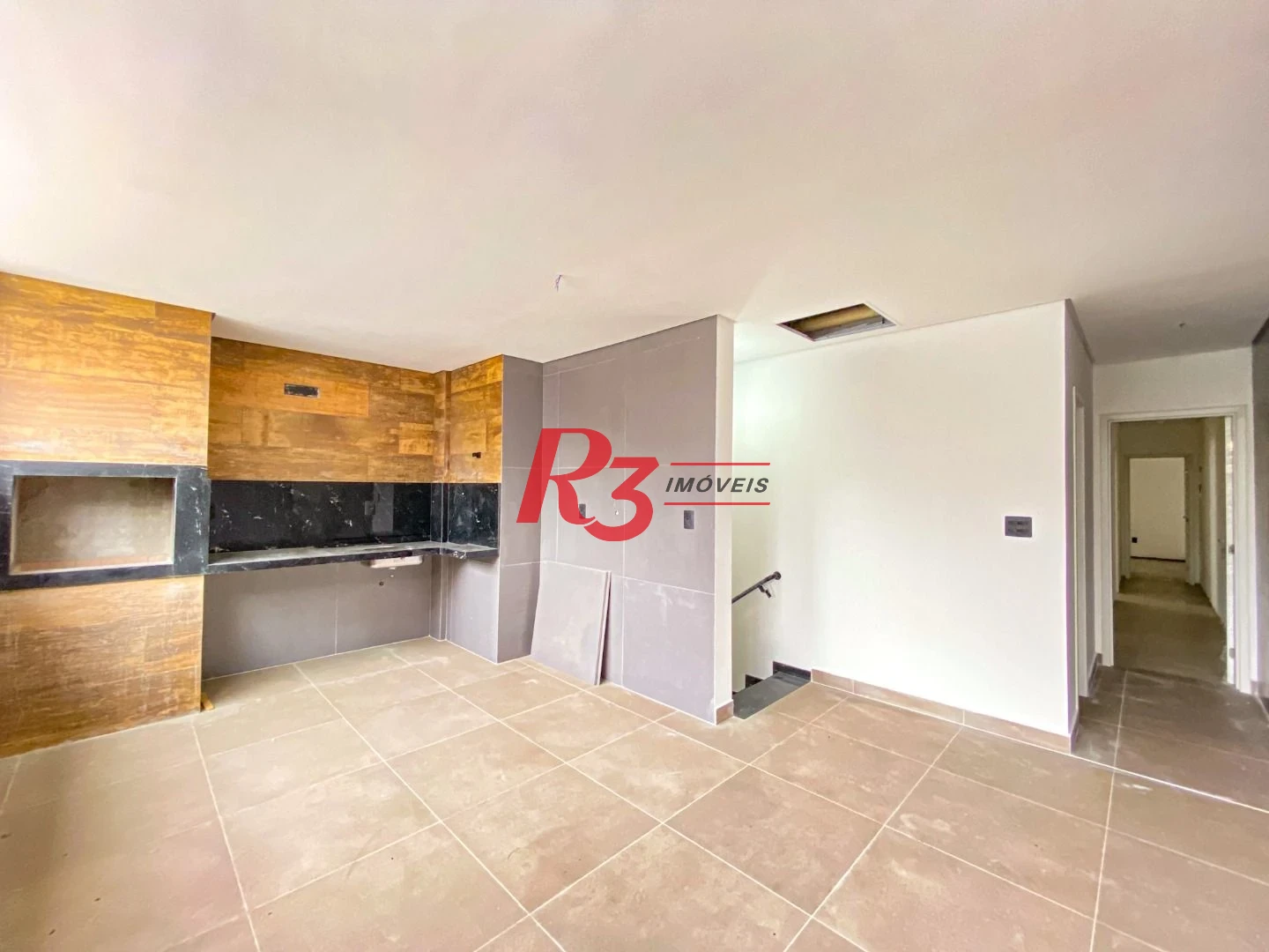 Sobrado com 3 dormitórios à venda, 300 m² por R$ 2.190.000,00 - Embaré - Santos/SP