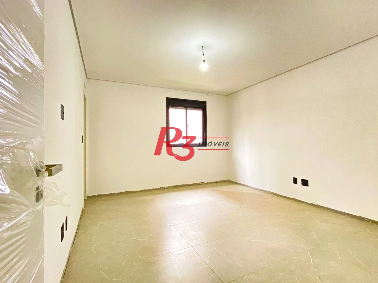 Sobrado com 3 dormitórios à venda, 300 m² por R$ 2.190.000,00 - Embaré - Santos/SP