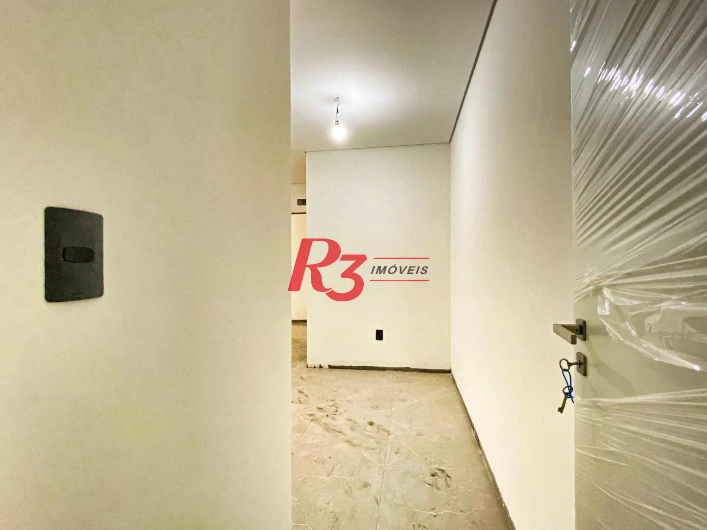Sobrado com 3 dormitórios à venda, 300 m² por R$ 2.190.000,00 - Embaré - Santos/SP