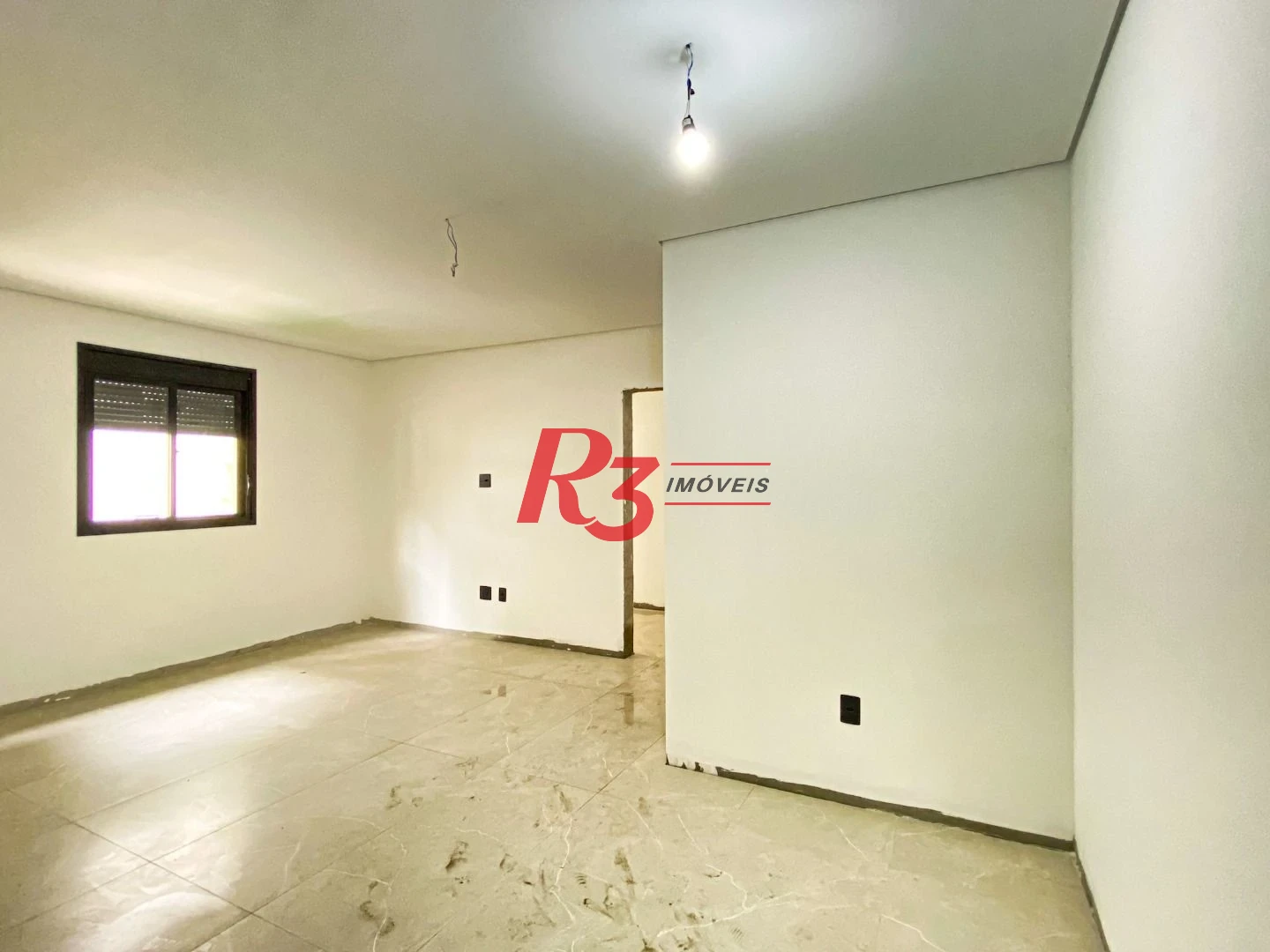 Sobrado com 3 dormitórios à venda, 300 m² por R$ 2.190.000,00 - Embaré - Santos/SP