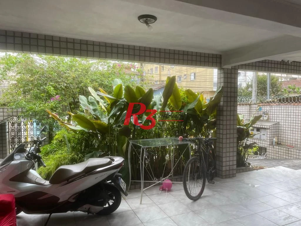 Casa com 4 dormitórios à venda, 340 m² por R$ 1.280.000,00 - Jardim Guassu - São Vicente/SP