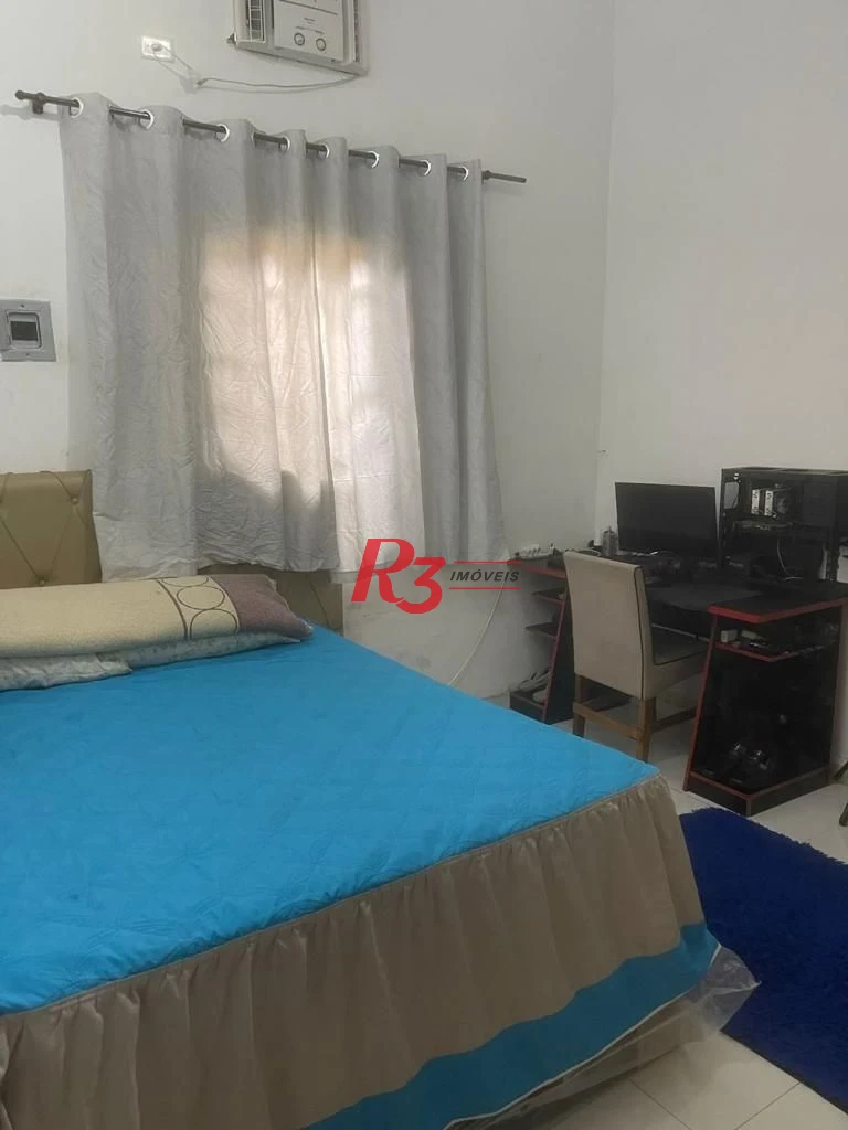 Casa com 4 dormitórios à venda, 340 m² por R$ 1.280.000,00 - Jardim Guassu - São Vicente/SP
