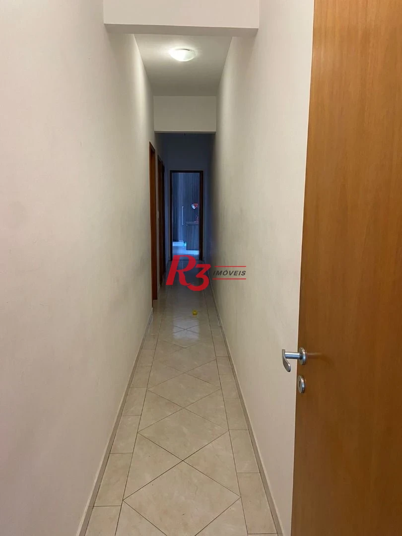 Casa com 3 dormitórios à venda, 156 m² por R$ 848.000,00 - Campo Grande - Santos/SP