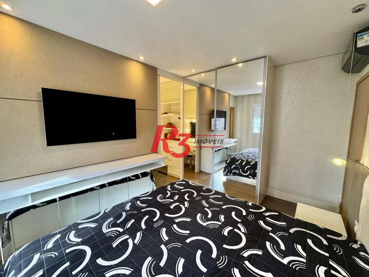 Apartamento com 3 dormitórios à venda, 127 m² por R$ 1.950.000,00 - Boqueirão - Santos/SP