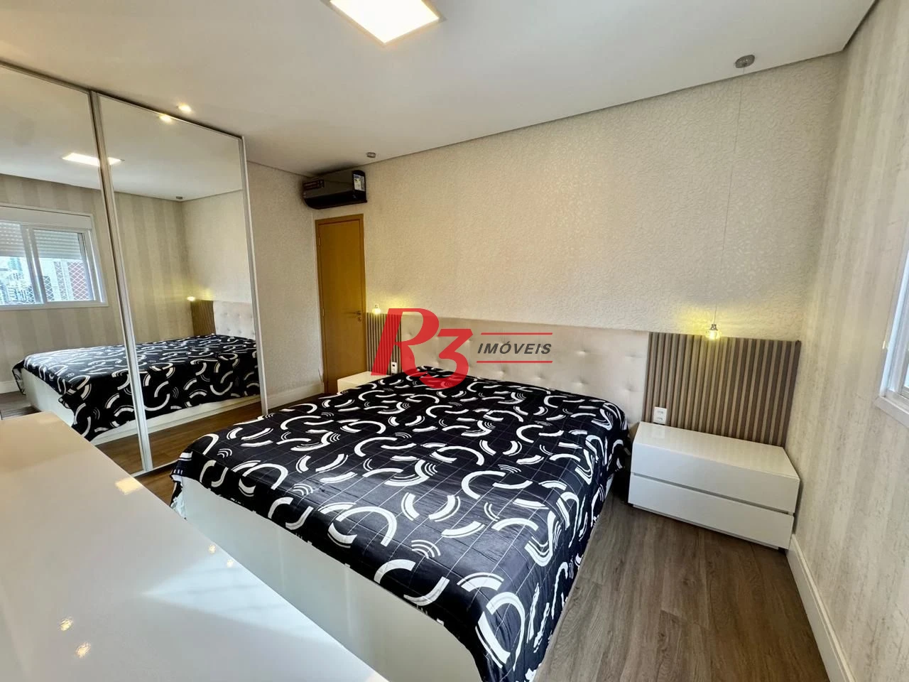 Apartamento com 3 dormitórios à venda, 127 m² por R$ 1.950.000,00 - Boqueirão - Santos/SP
