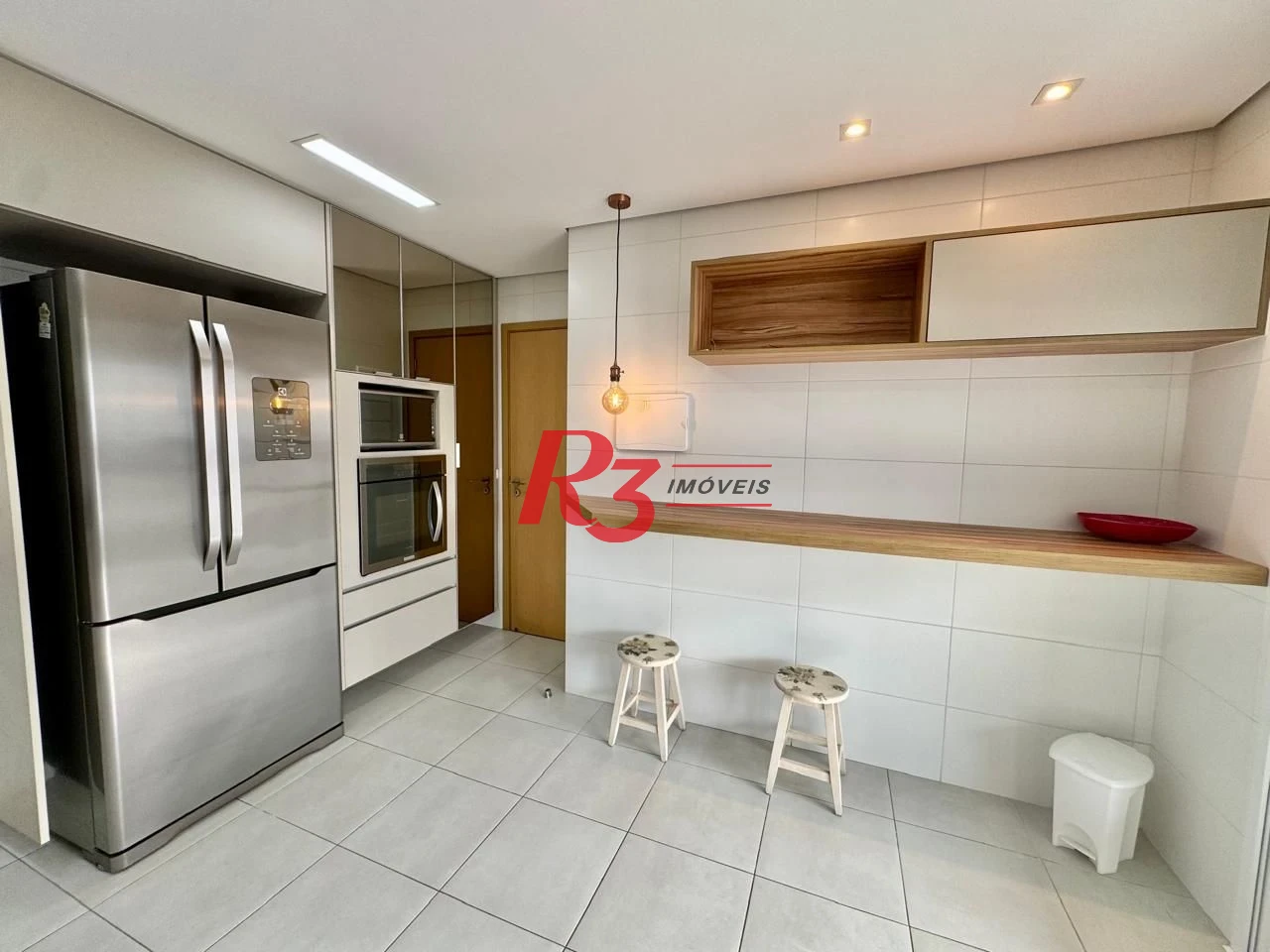 Apartamento com 3 dormitórios à venda, 127 m² por R$ 1.950.000,00 - Boqueirão - Santos/SP
