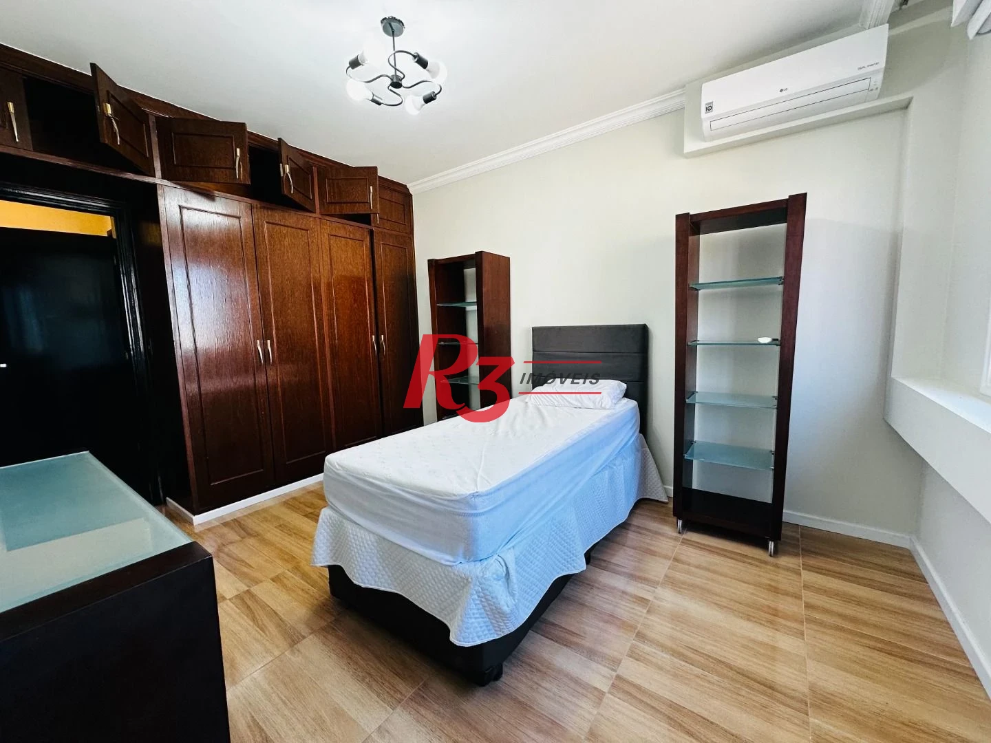 Apartamento com 3 dormitórios para alugar, 144 m² por R$ 9.500,02 - Gonzaga - Santos/SP