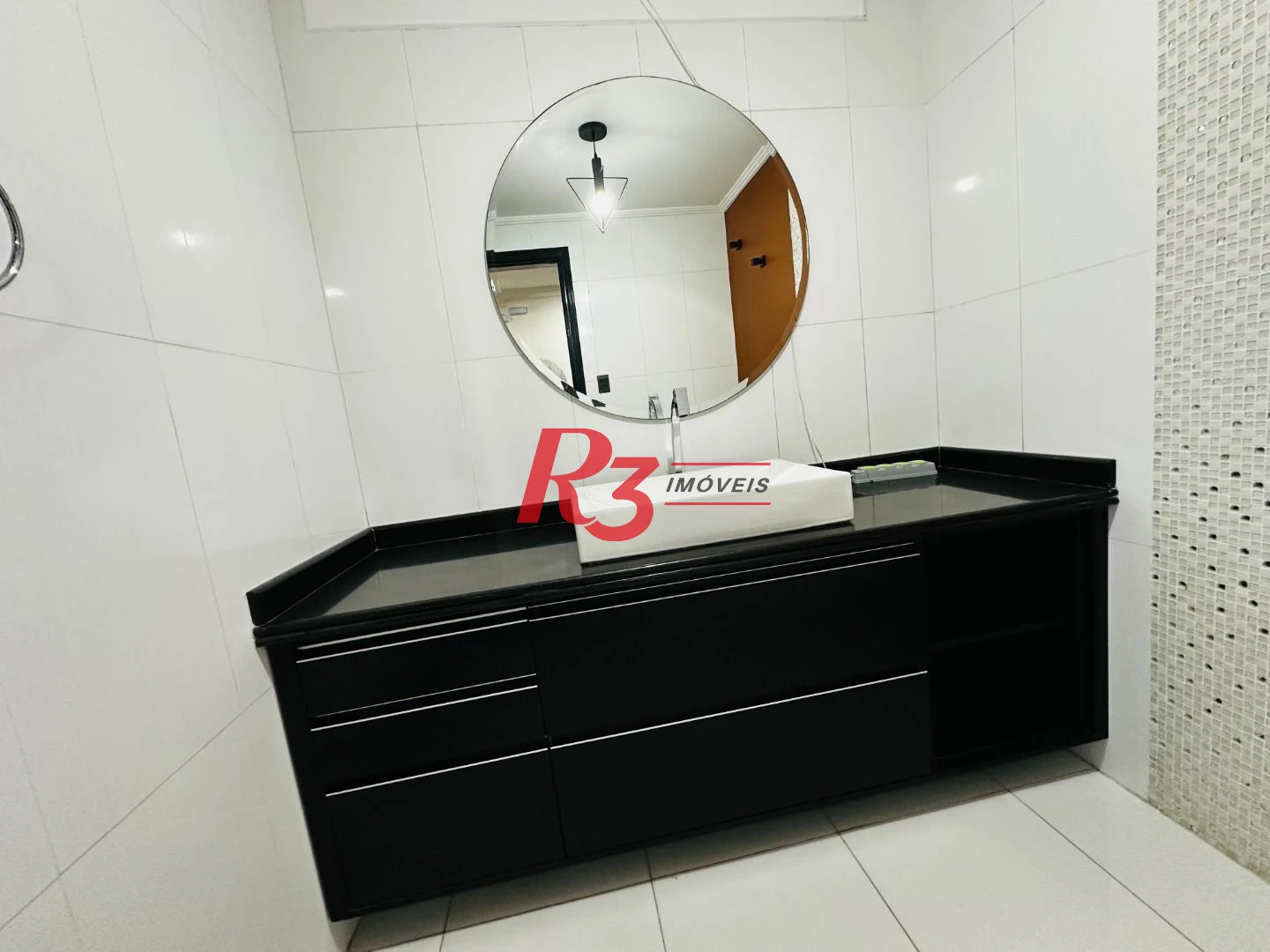 Apartamento com 3 dormitórios para alugar, 144 m² por R$ 9.500,02 - Gonzaga - Santos/SP