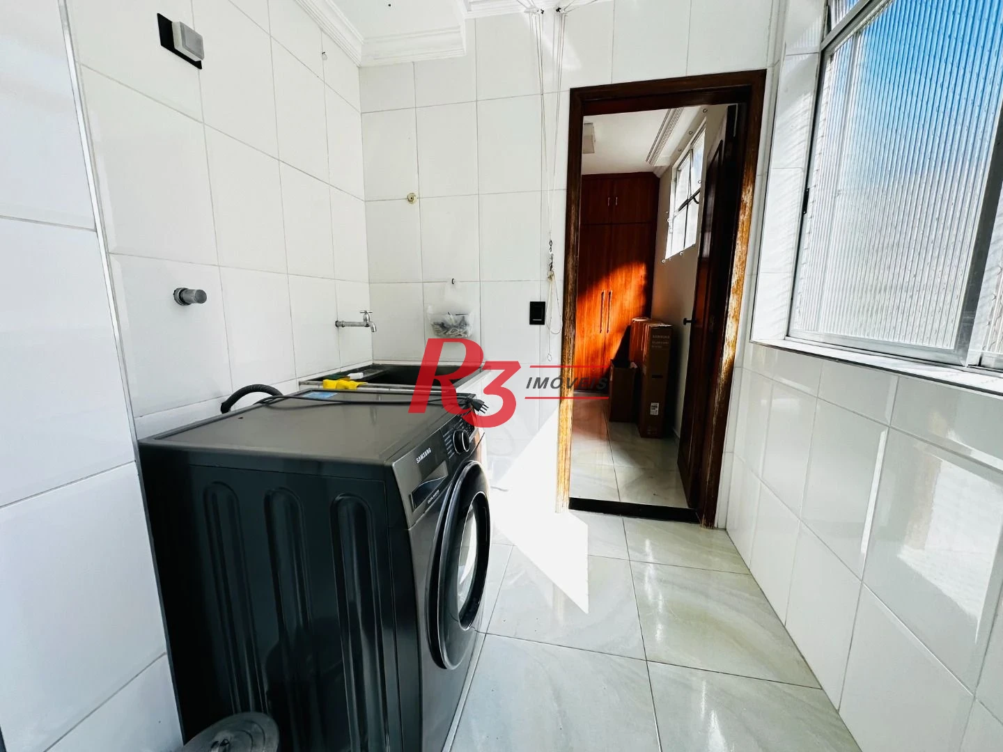 Apartamento com 3 dormitórios para alugar, 144 m² por R$ 9.500,02 - Gonzaga - Santos/SP