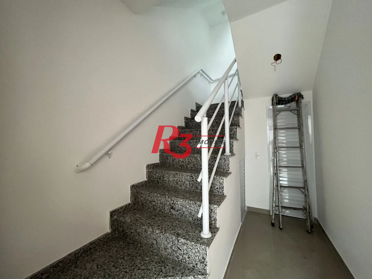 Village com 3 dormitórios à venda, 160 m² - Boqueirão - Santos/SP