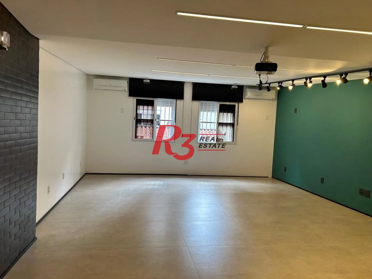 Sala para alugar, 50 m² por R$ 4.000,01/mês - Gonzaga - Santos/SP