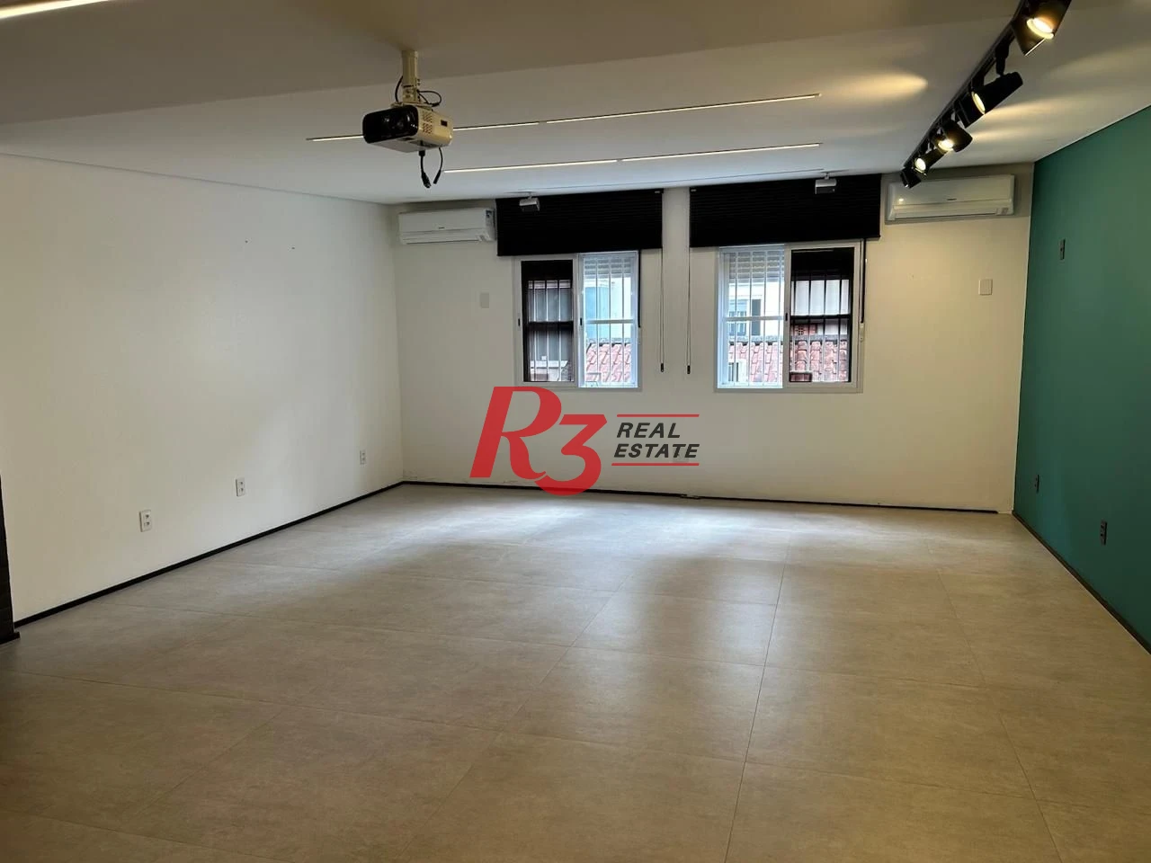 Sala para alugar, 50 m² por R$ 4.000,01/mês - Gonzaga - Santos/SP
