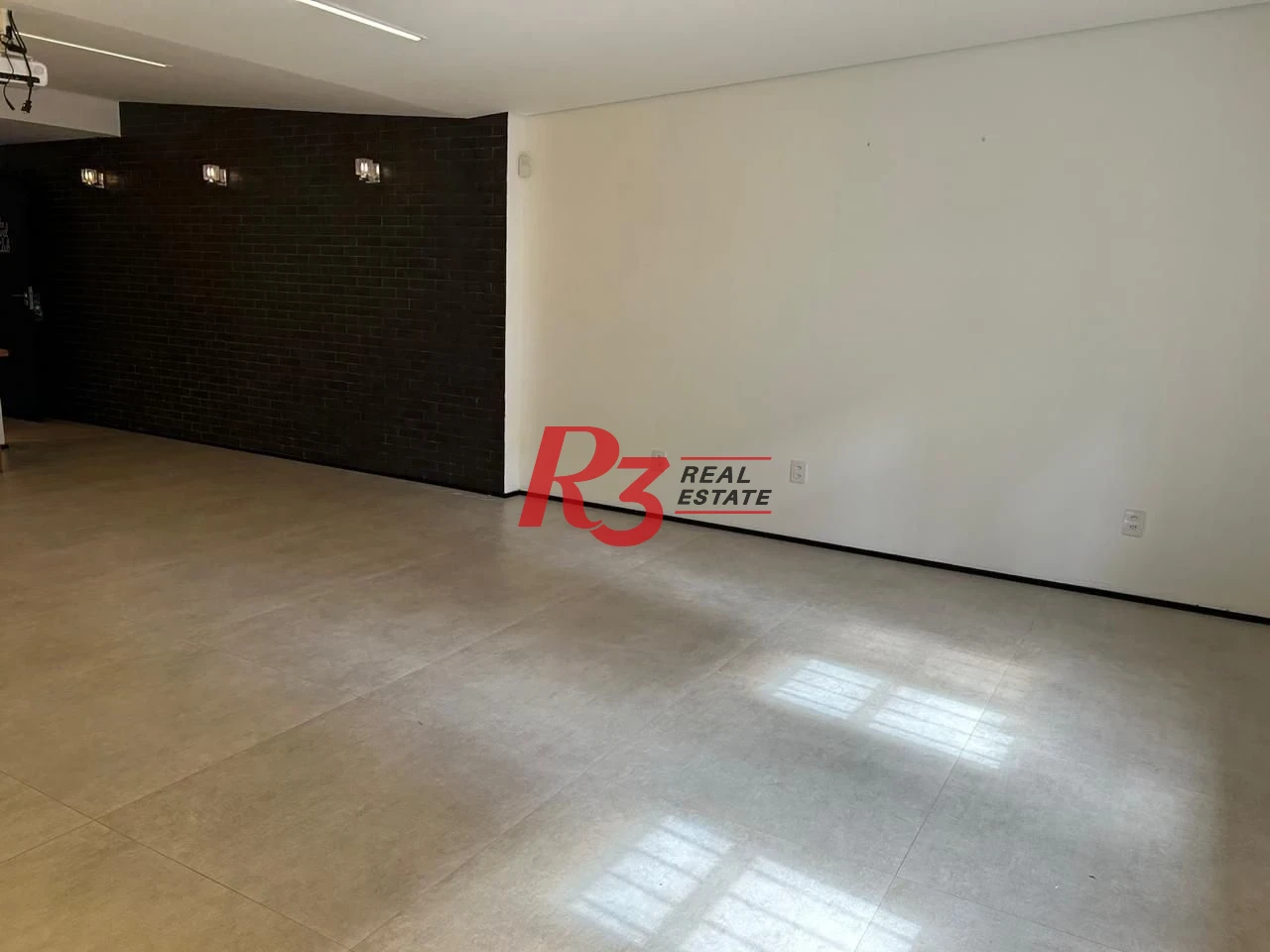 Sala para alugar, 50 m² por R$ 4.000,01/mês - Gonzaga - Santos/SP