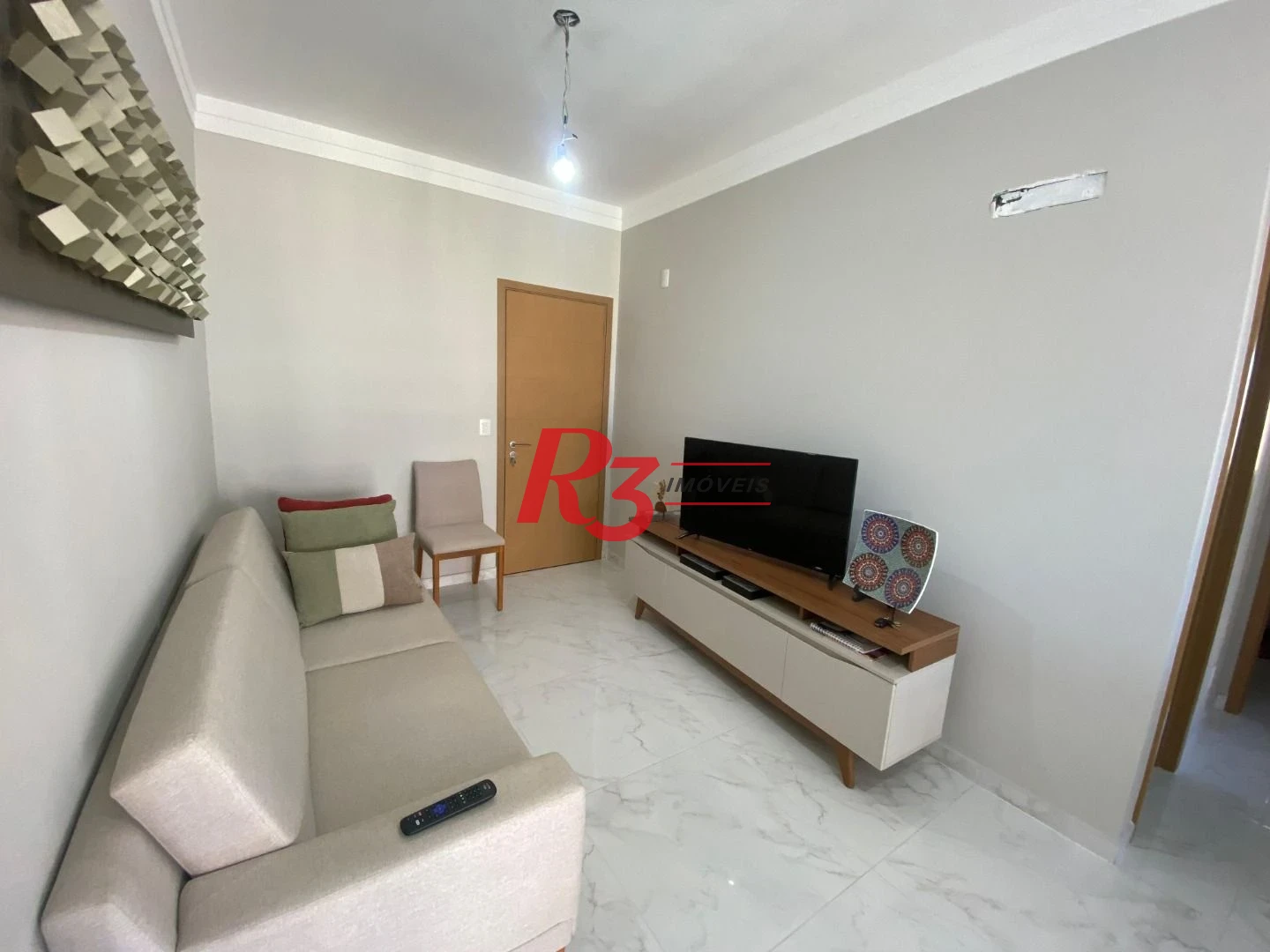 Apartamento com 2 dormitórios à venda, 87 m² por R$ 1.380.000,00 - Gonzaga - Santos/SP